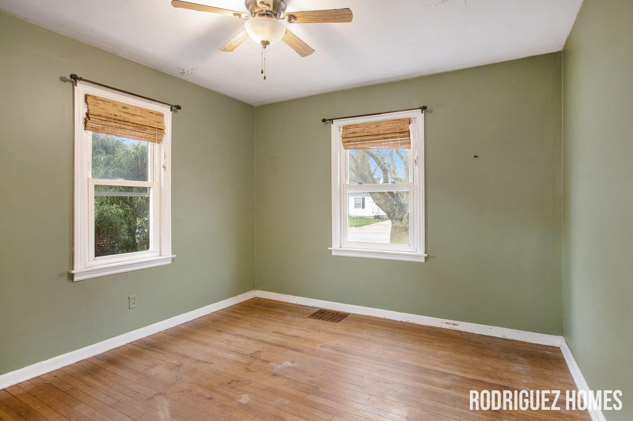 144 Rosemary Street SE