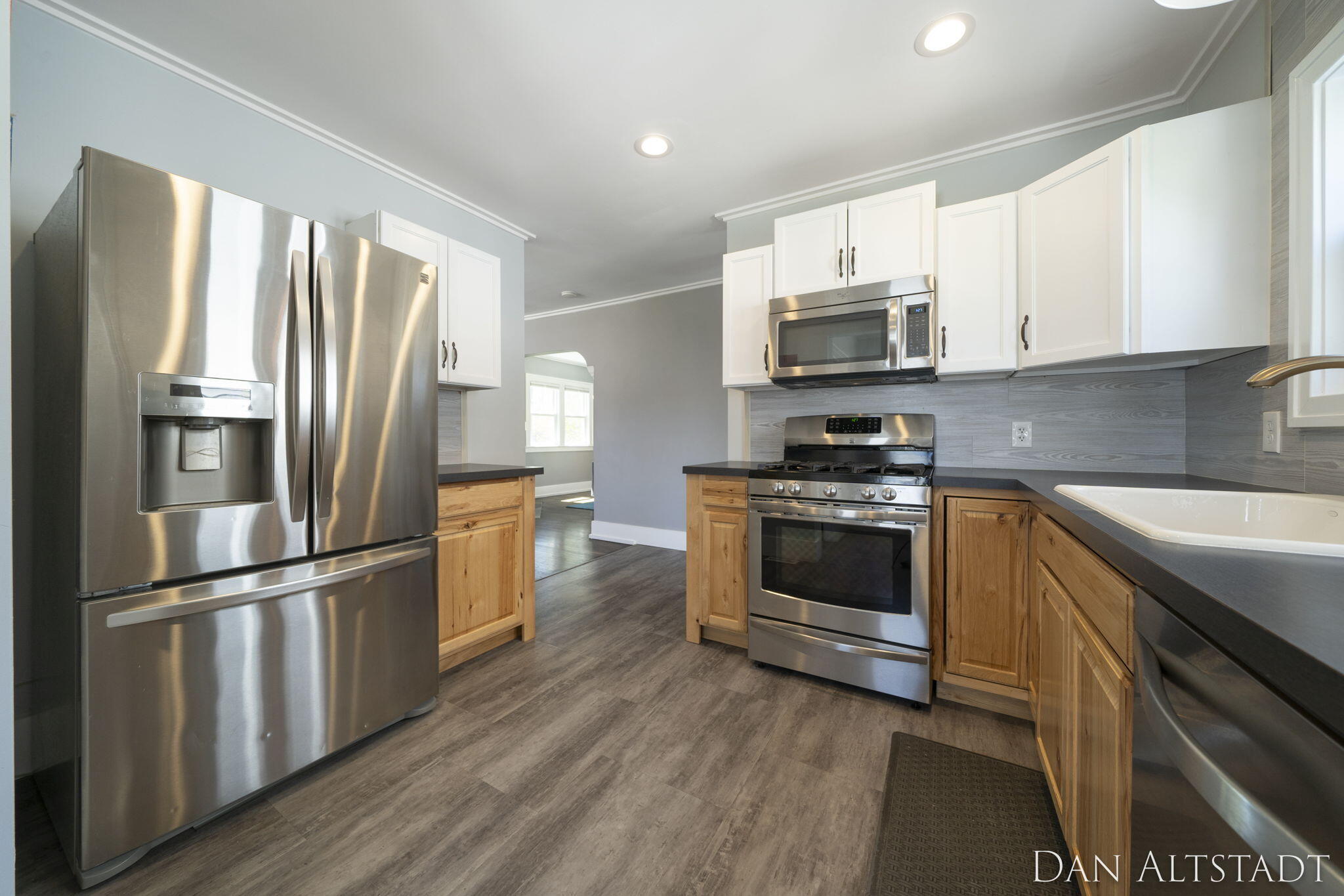 2214 College Avenue SE