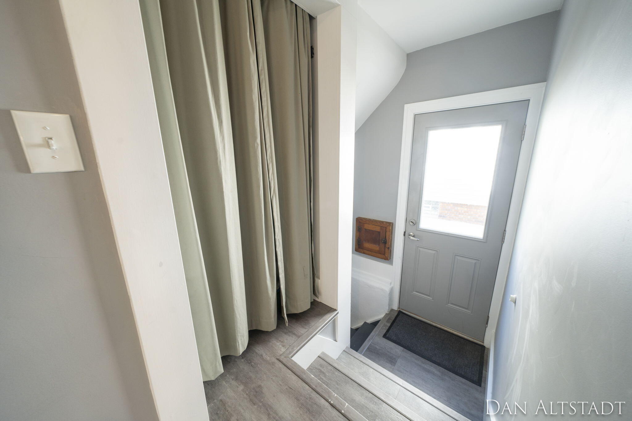 2214 College Avenue SE