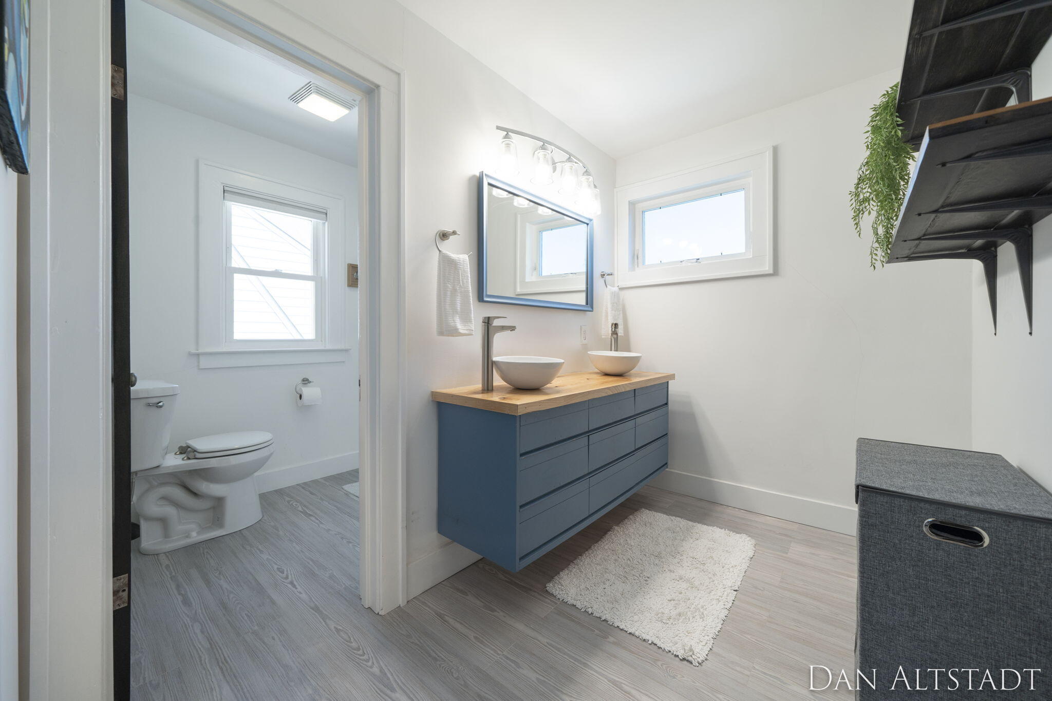 2214 College Avenue SE