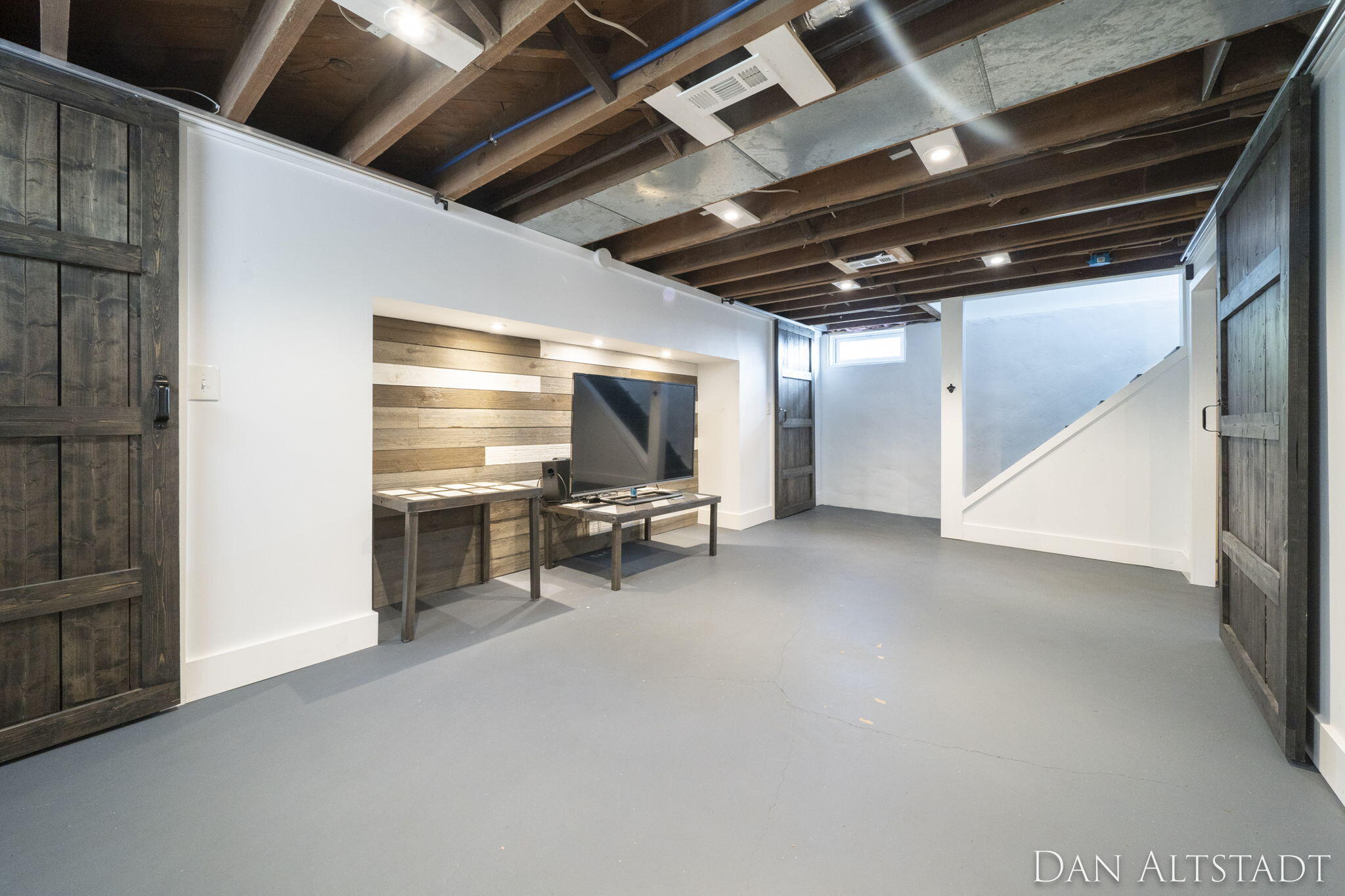 2214 College Avenue SE