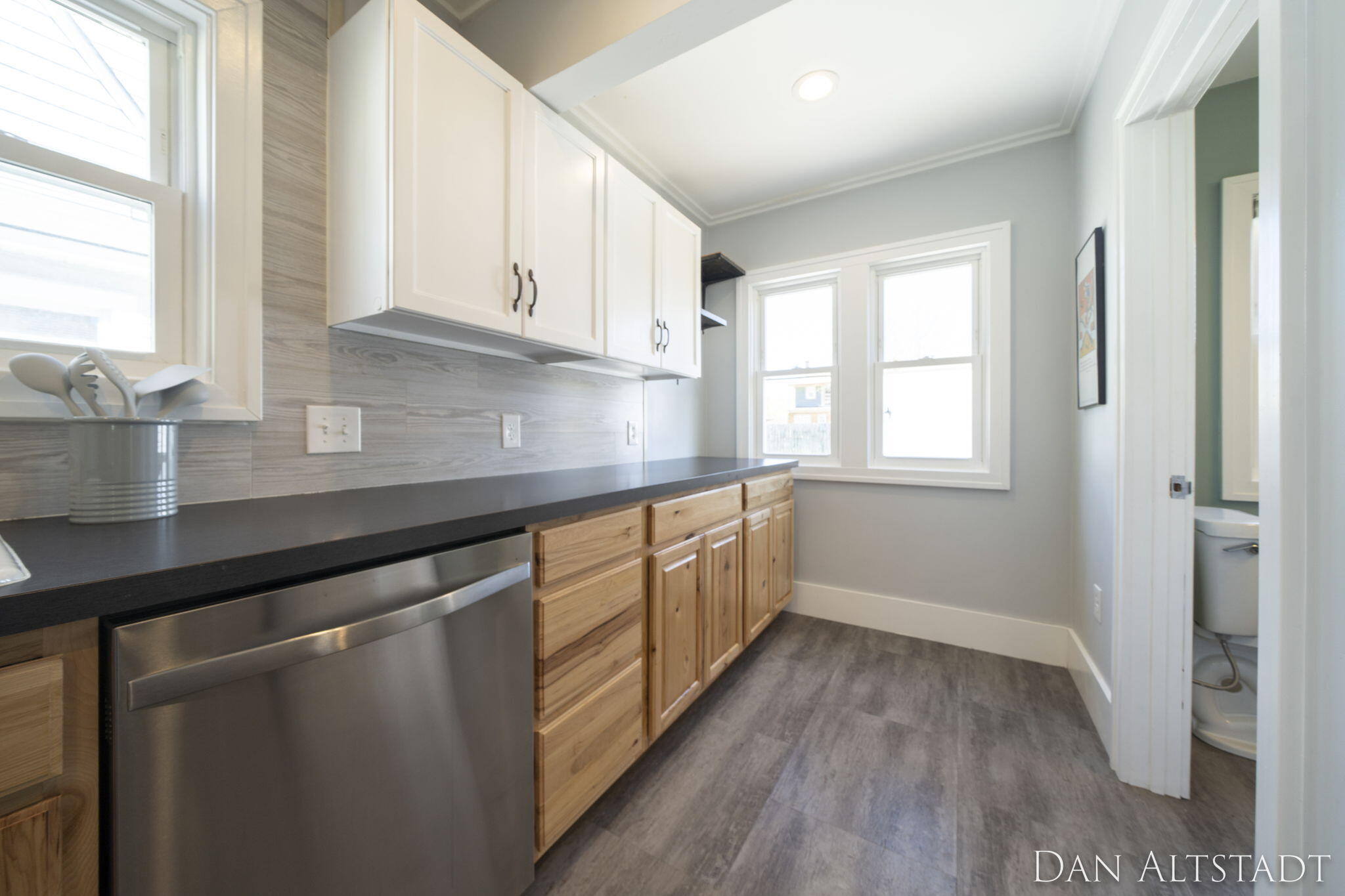 2214 College Avenue SE