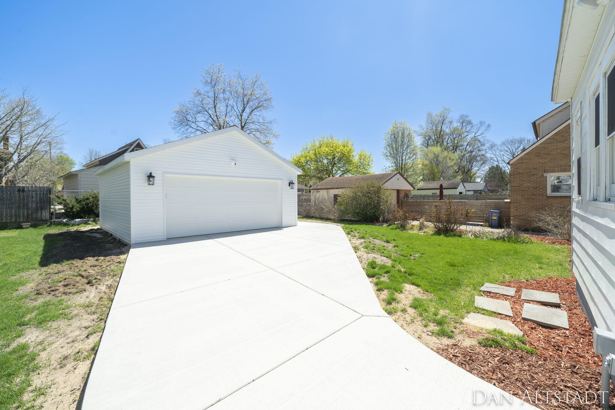 2214 College Avenue SE