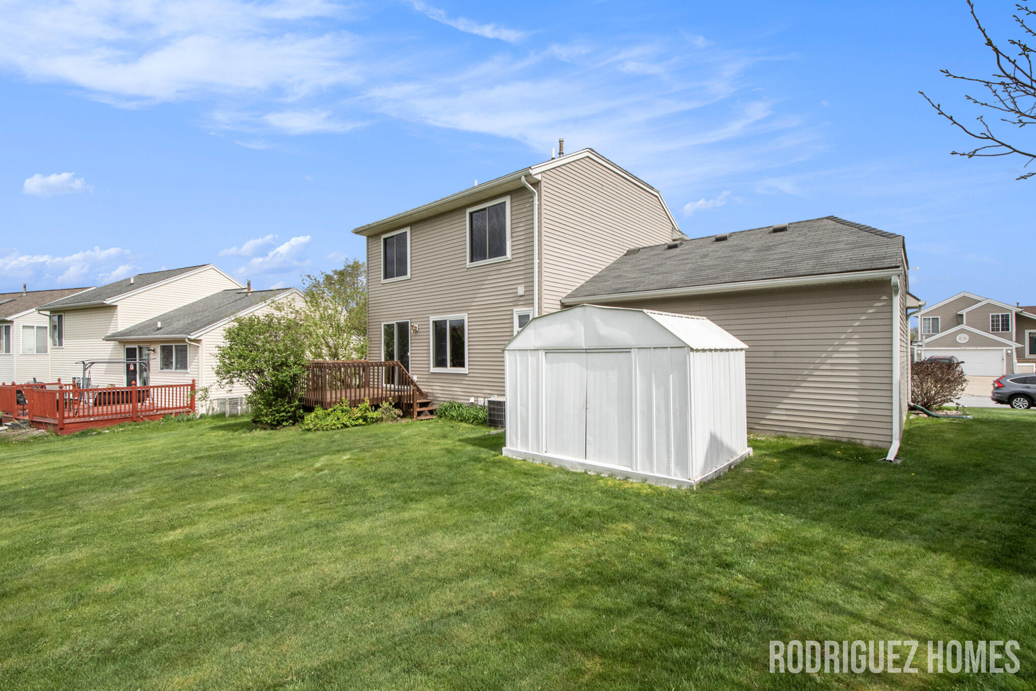 4591 Country Hill Drive SE