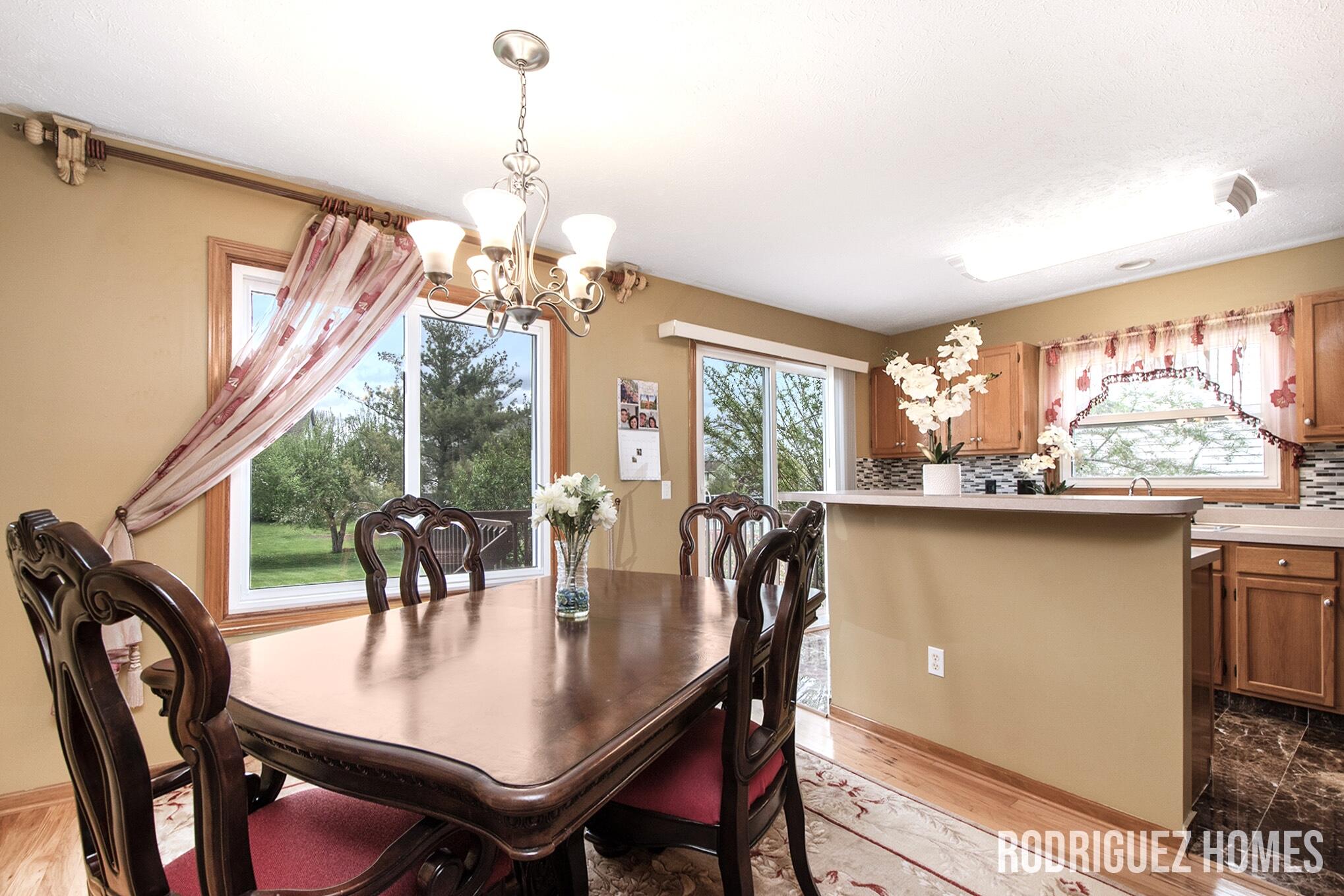 4591 Country Hill Drive SE