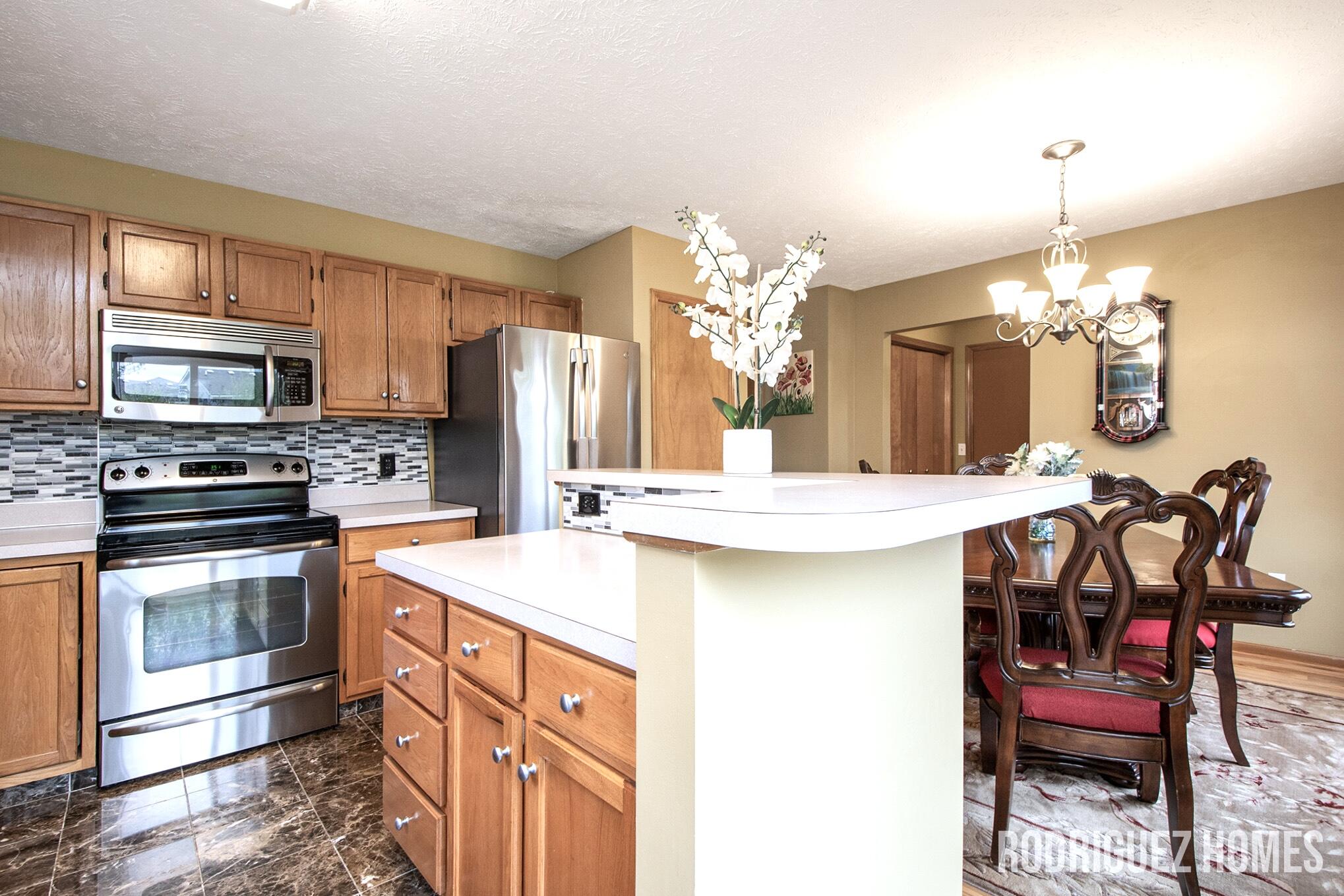 4591 Country Hill Drive SE