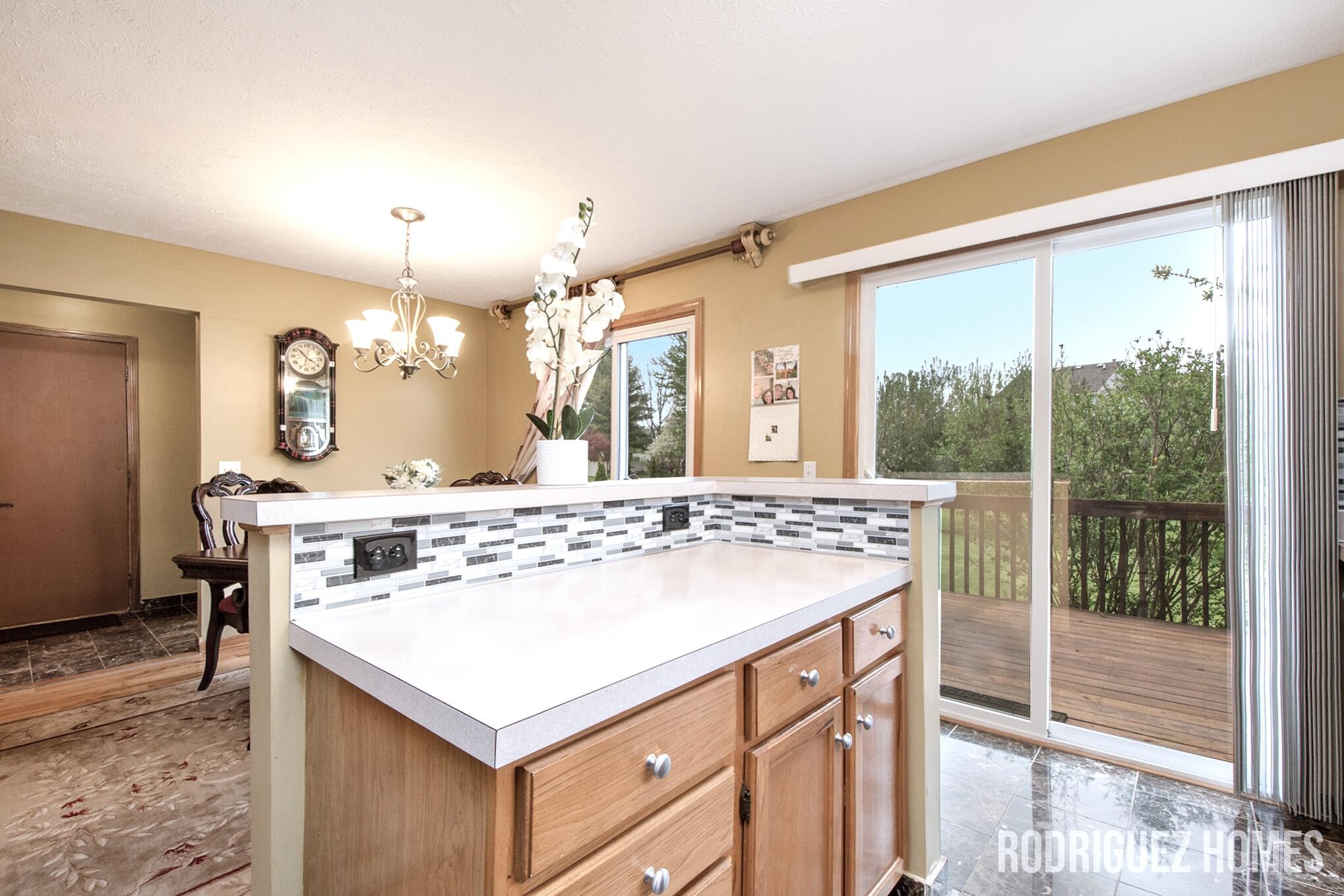 4591 Country Hill Drive SE