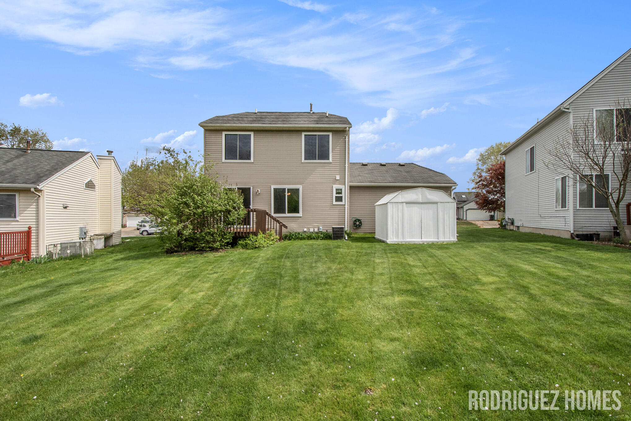 4591 Country Hill Drive SE