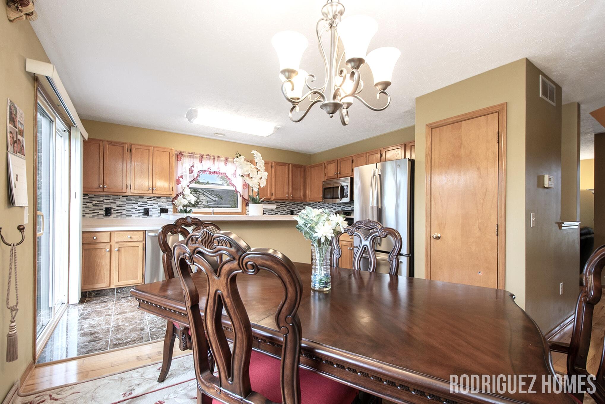 4591 Country Hill Drive SE