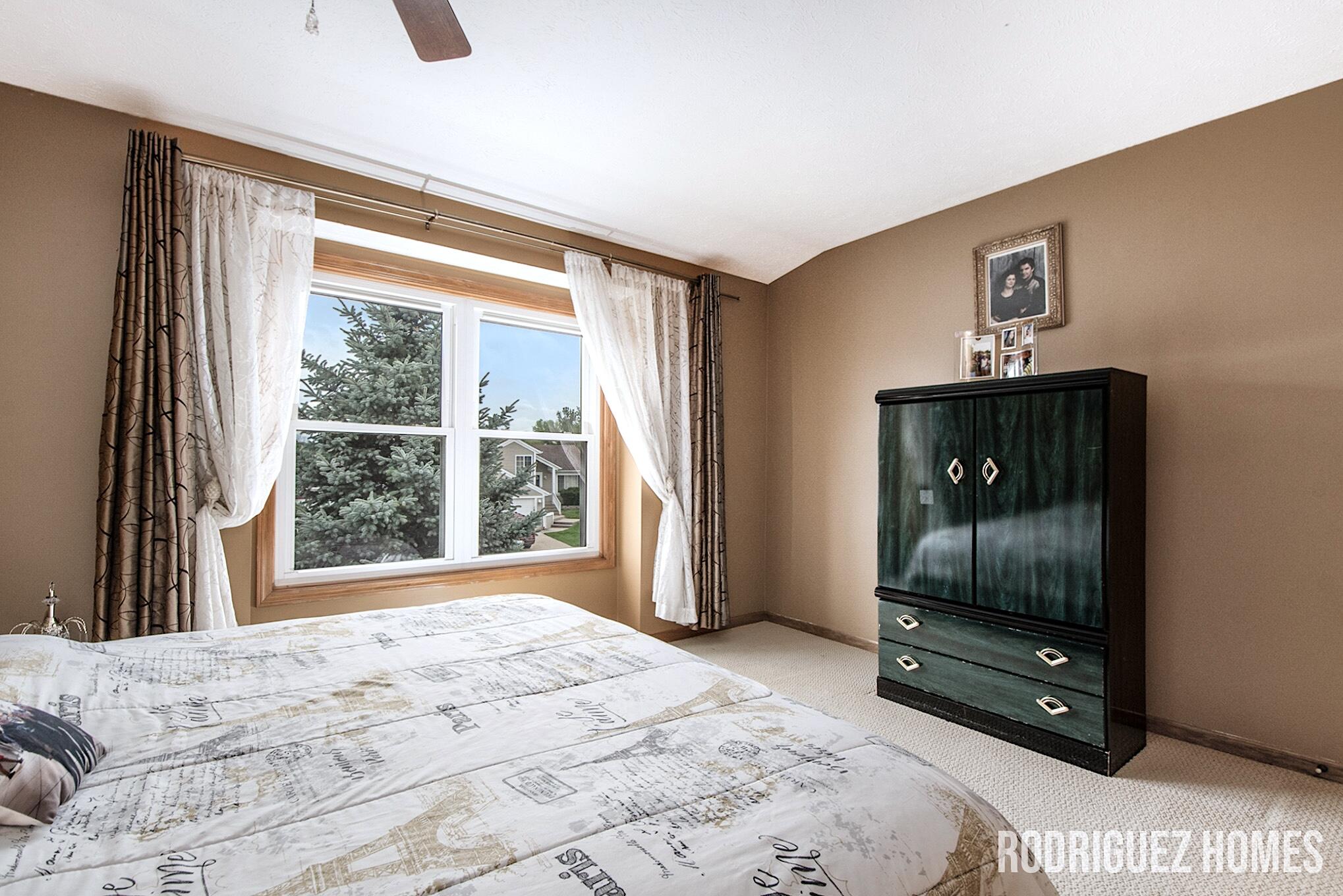 4591 Country Hill Drive SE