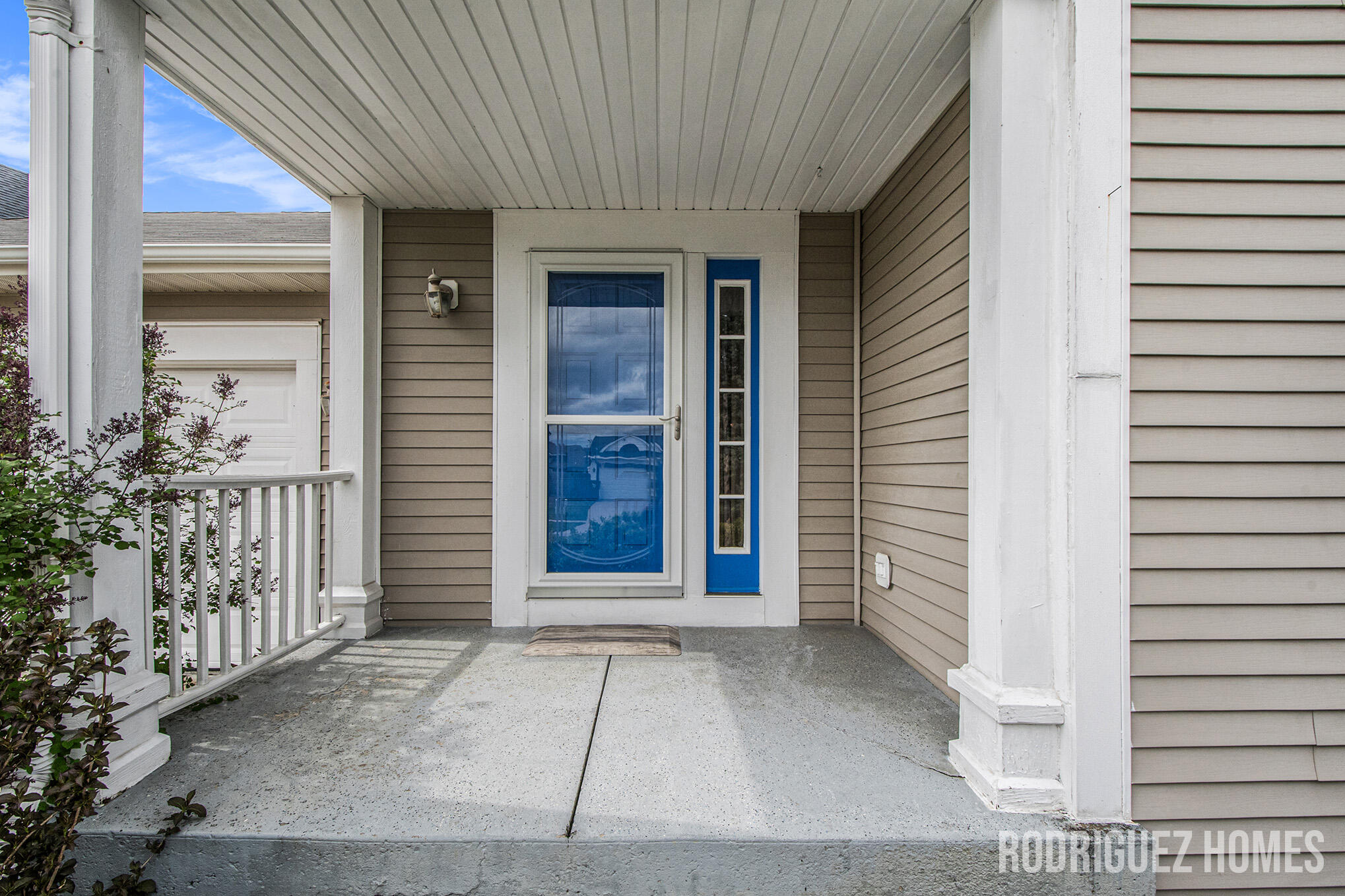 4591 Country Hill Drive SE