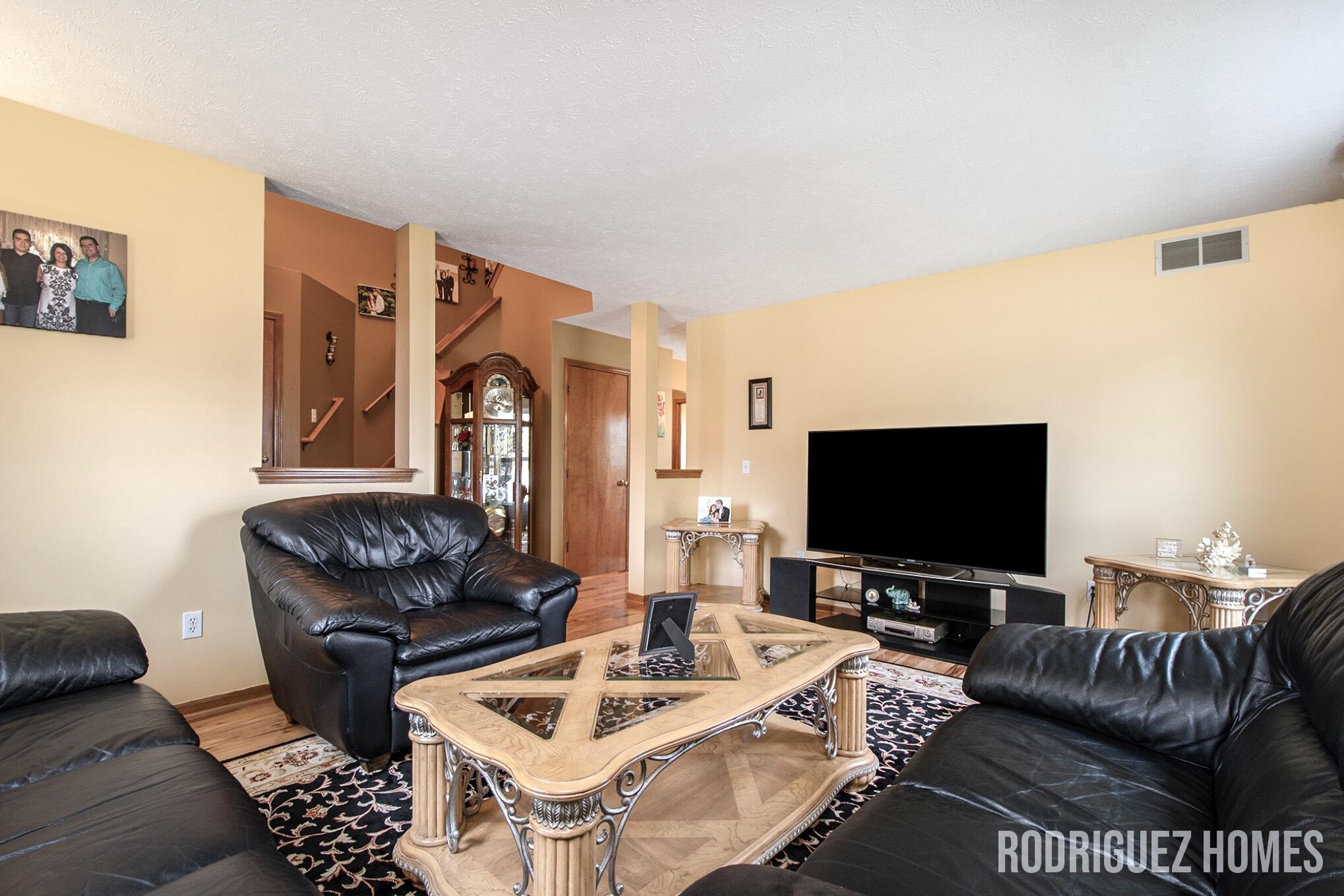 4591 Country Hill Drive SE