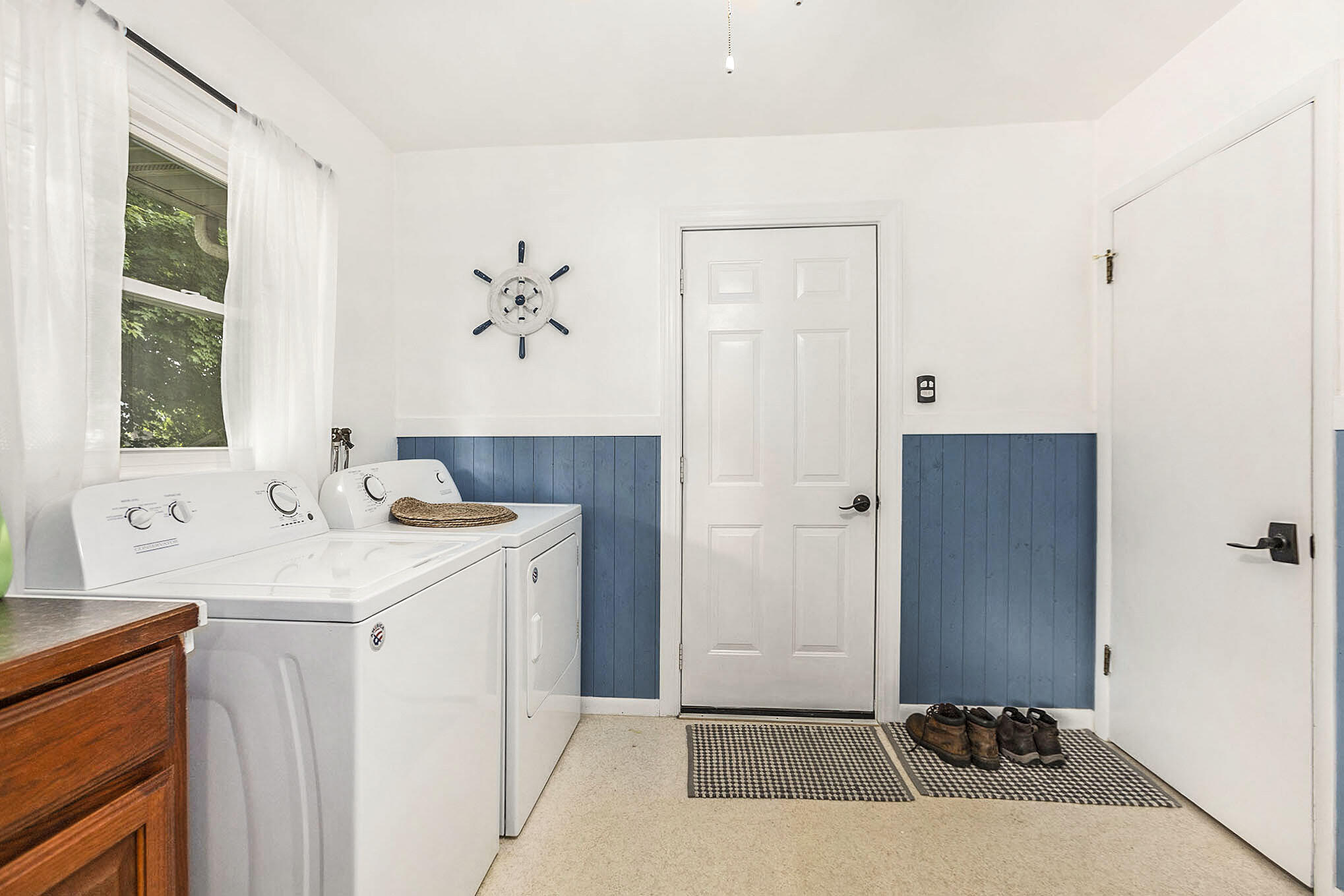 714 Jordan Lake Avenue