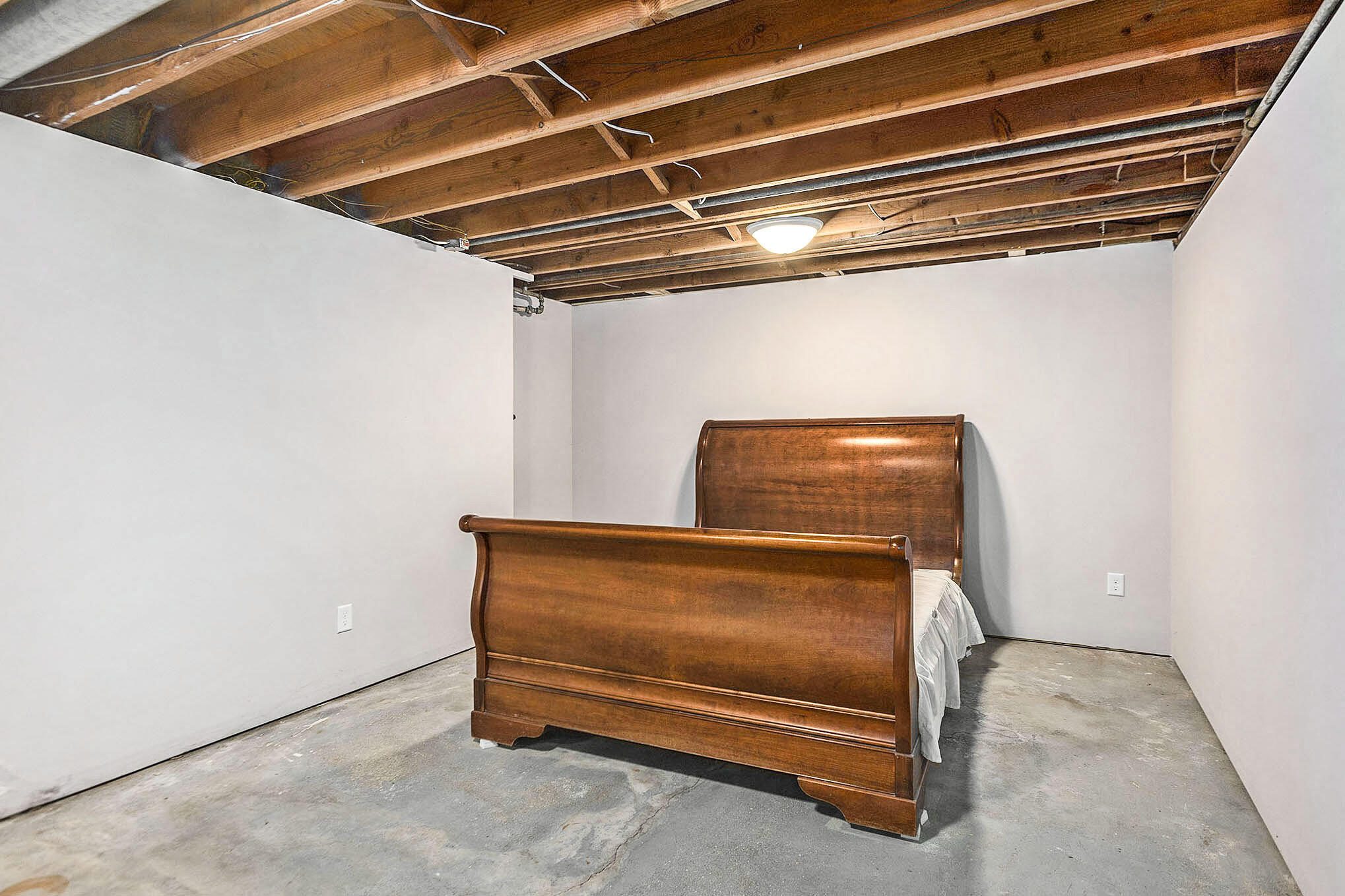 714 Jordan Lake Avenue