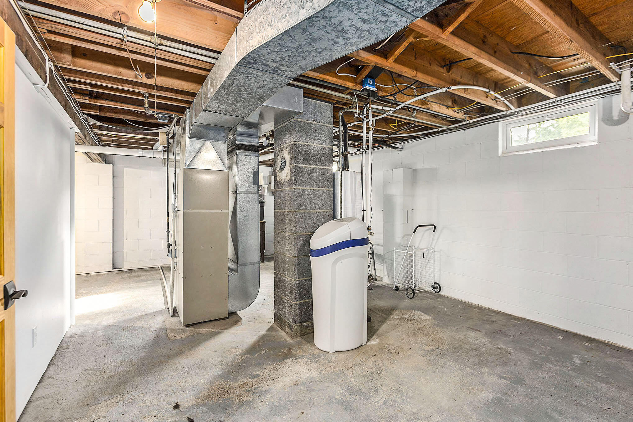 714 Jordan Lake Avenue