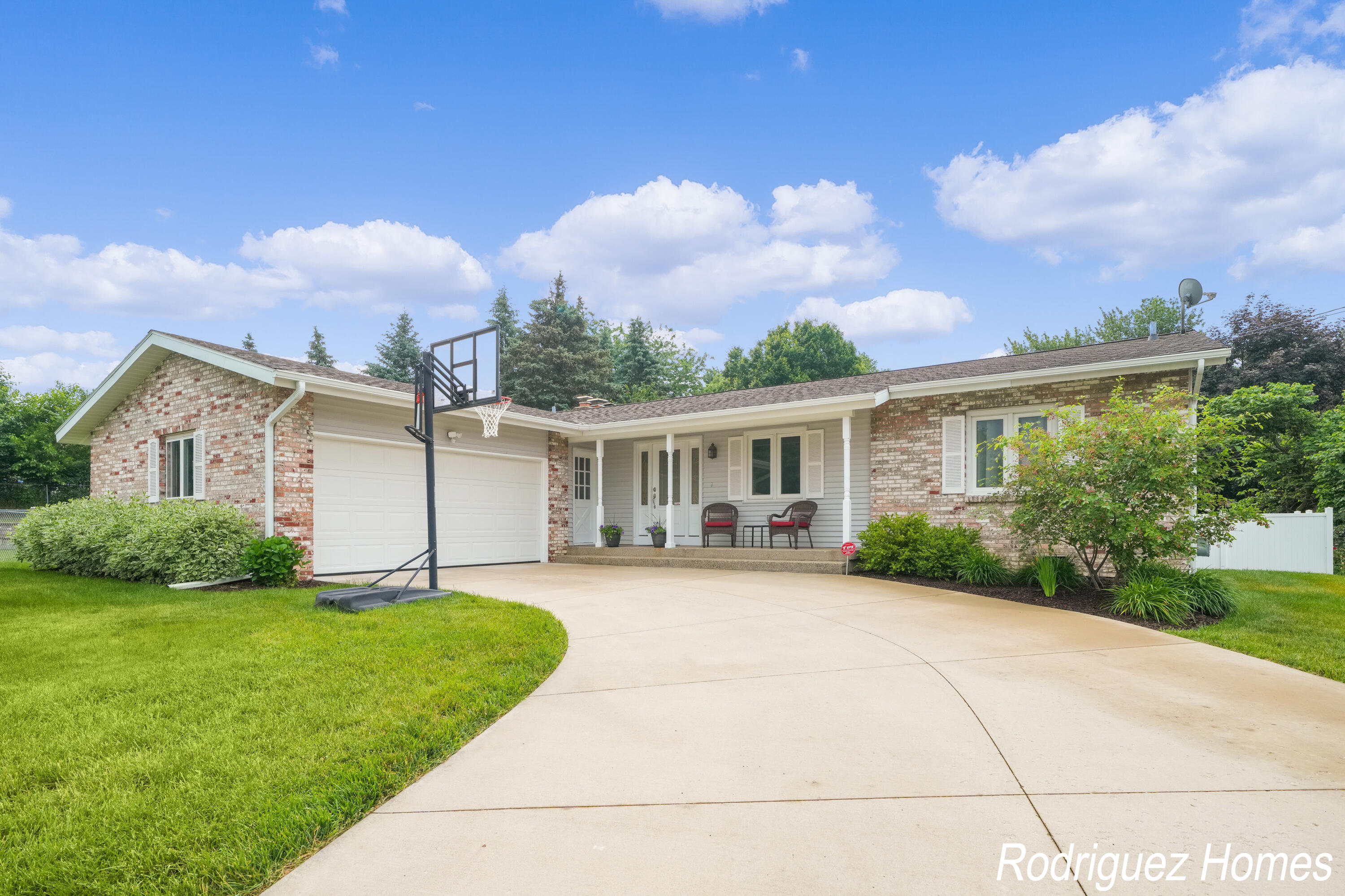 6930 Bonnie Avenue SE