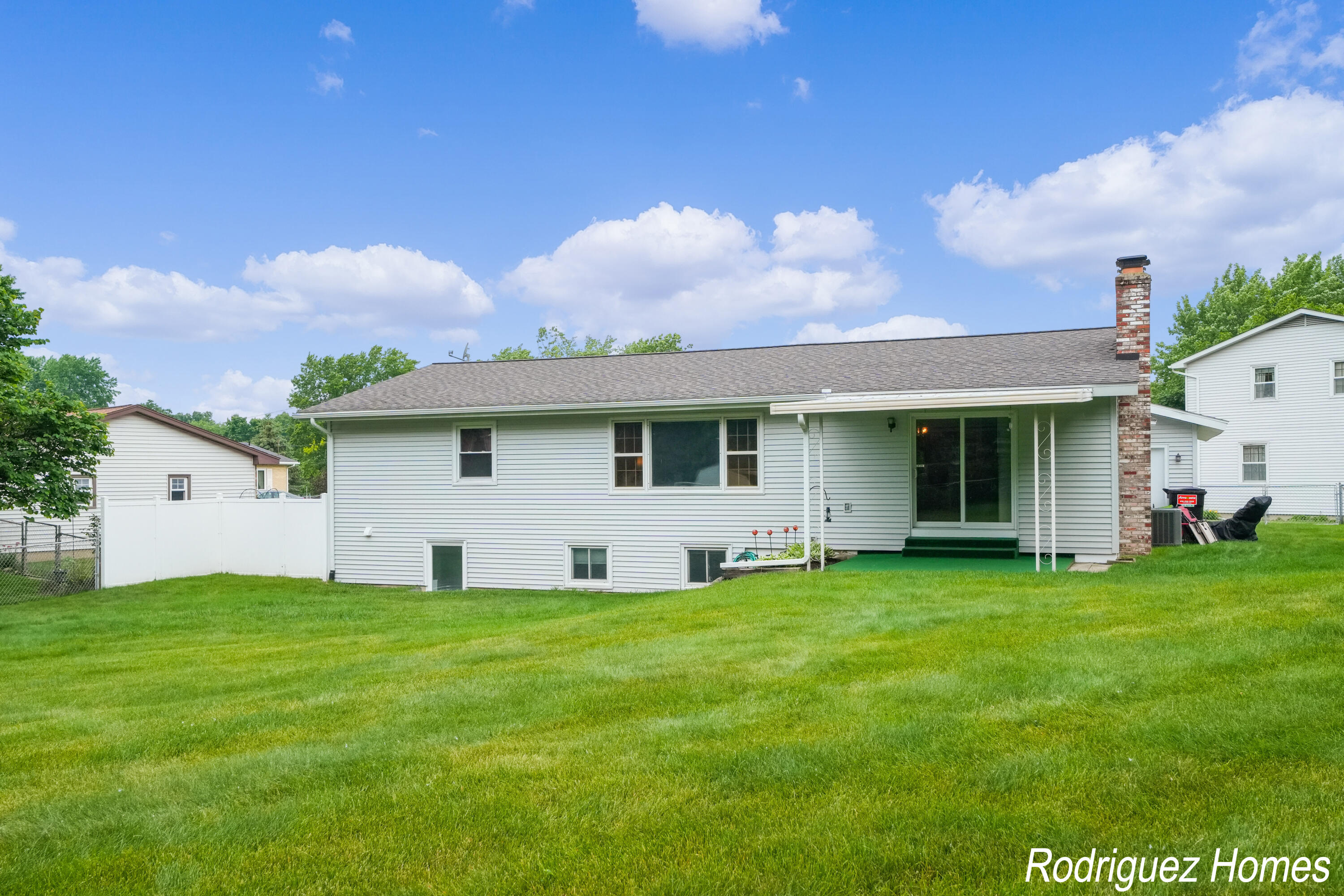 6930 Bonnie Avenue SE