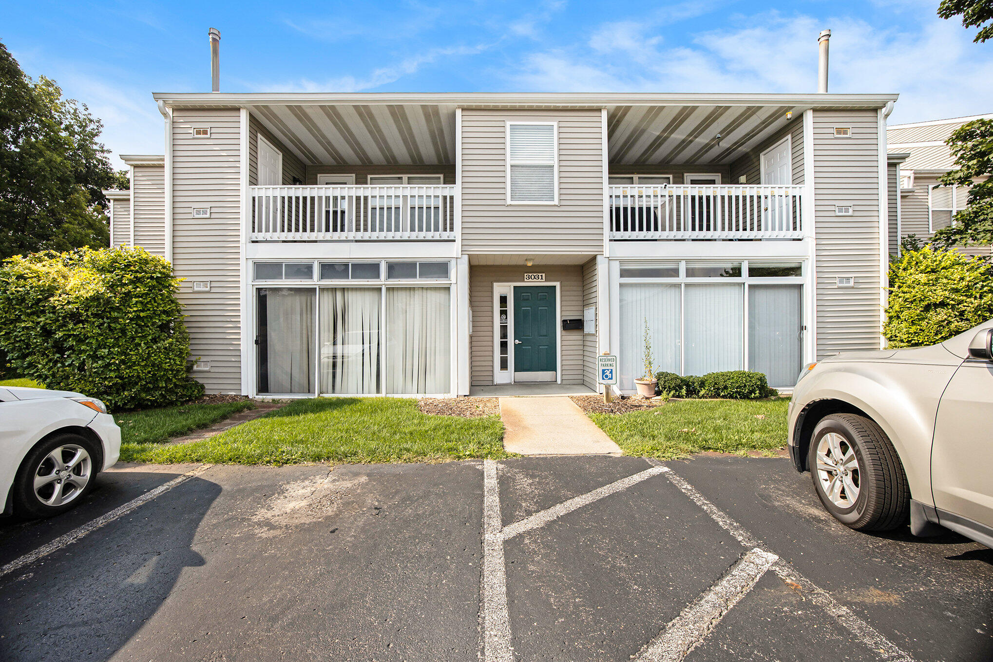 3031 Poplar Creek Drive SE, 304