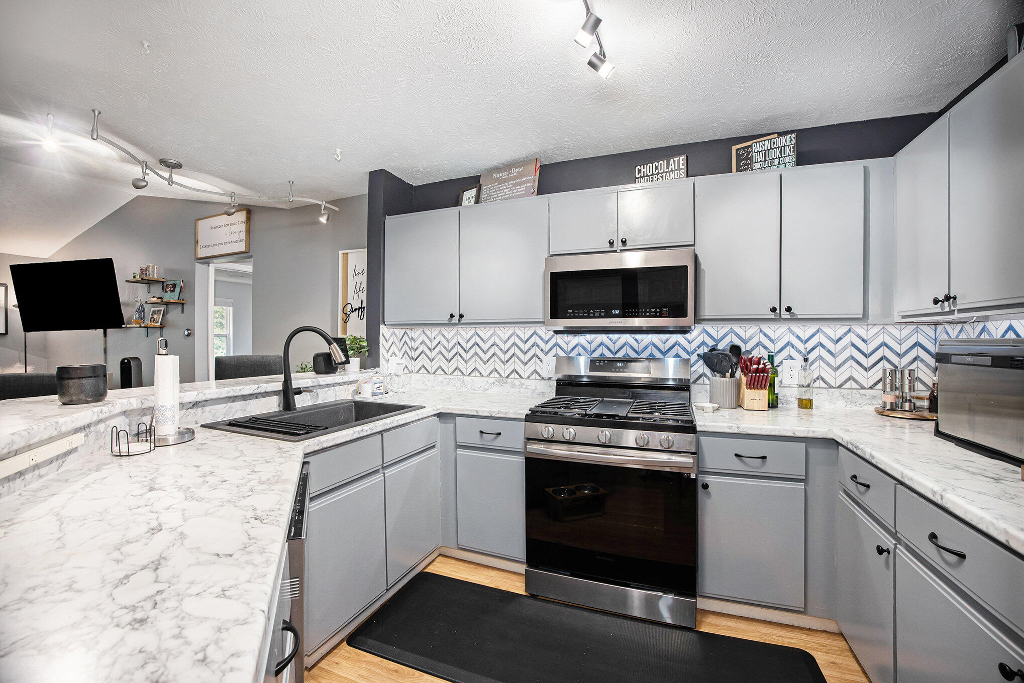 3031 Poplar Creek Drive SE, 304