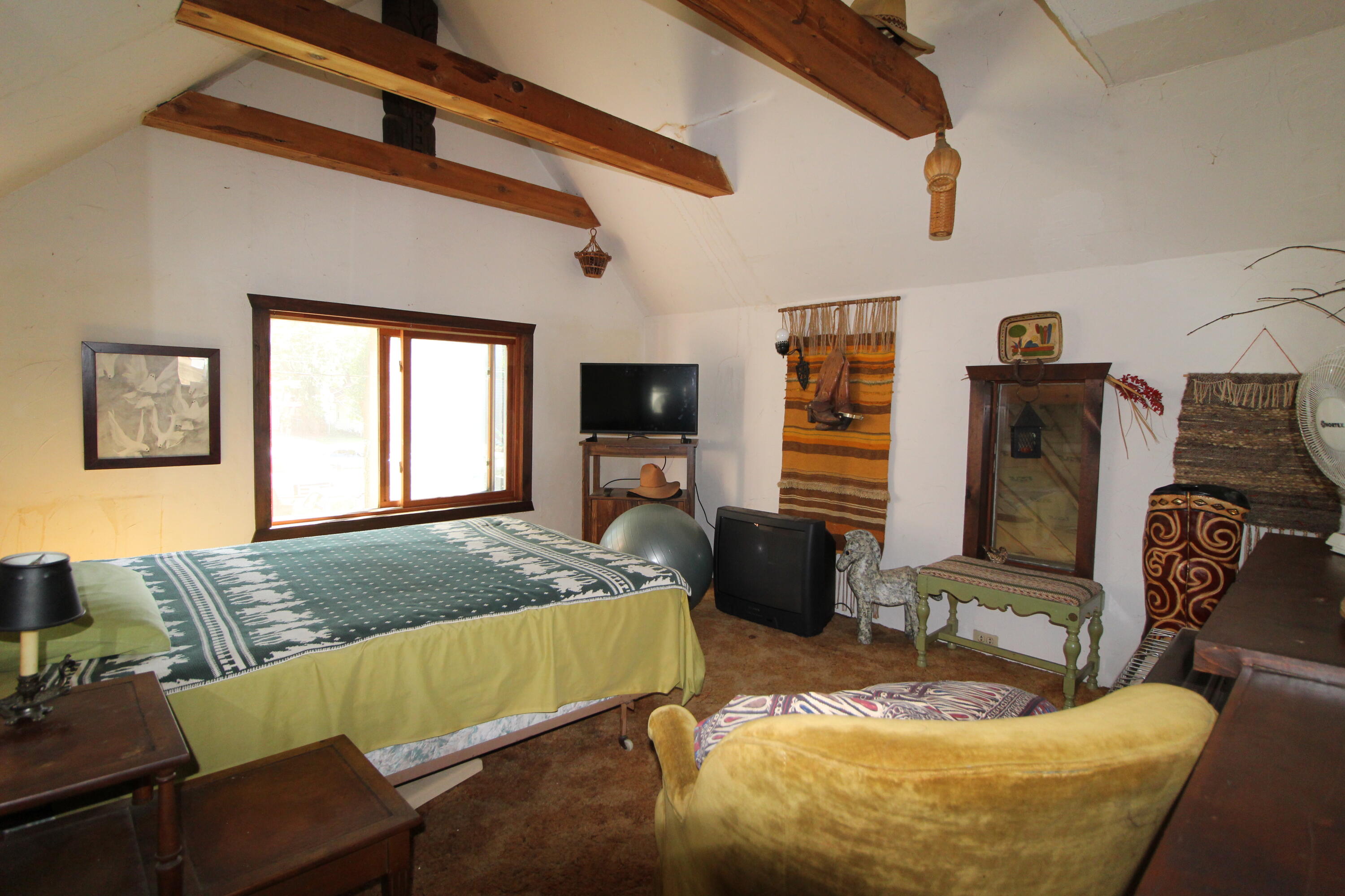 1033 Hazen Street SE