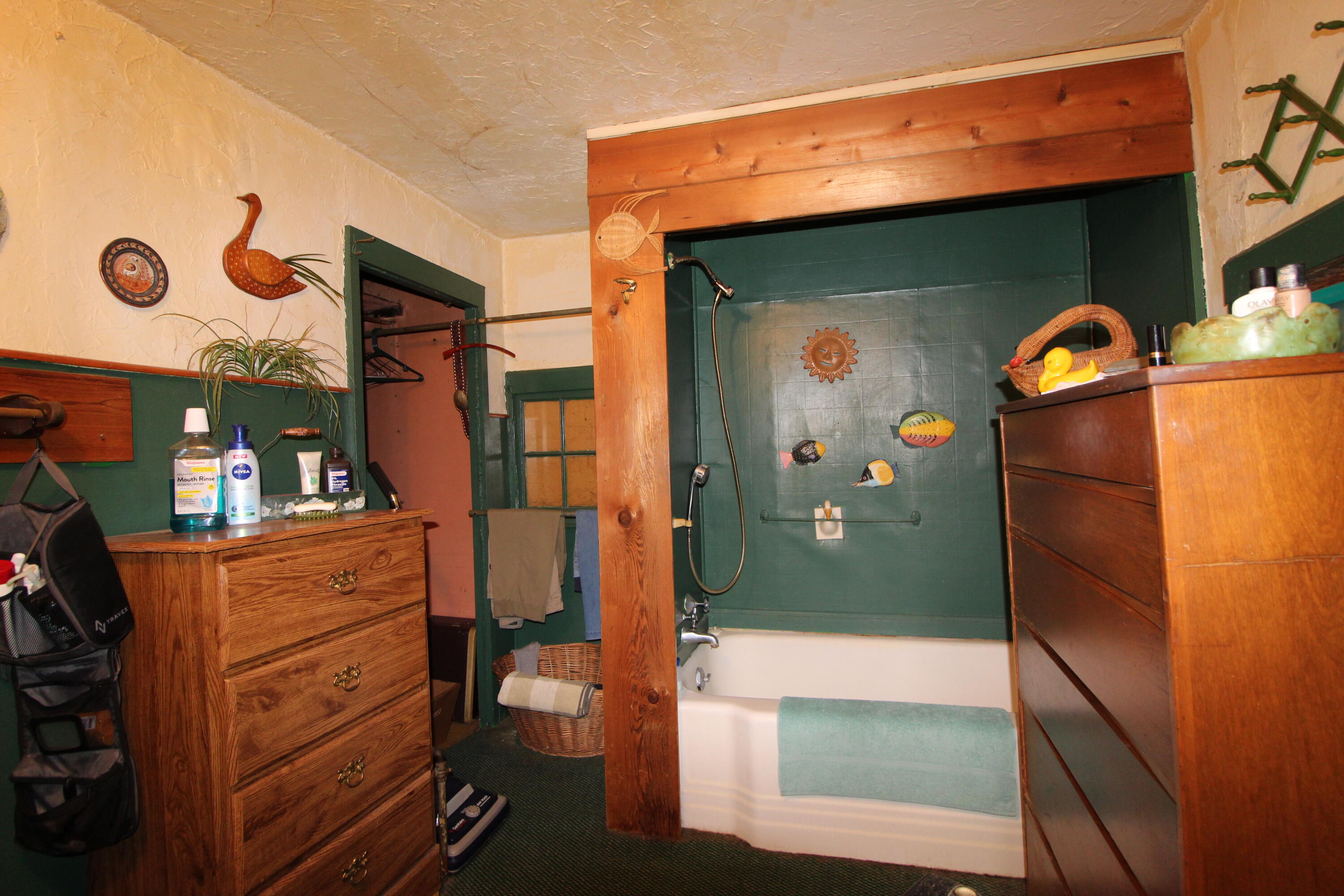 1033 Hazen Street SE