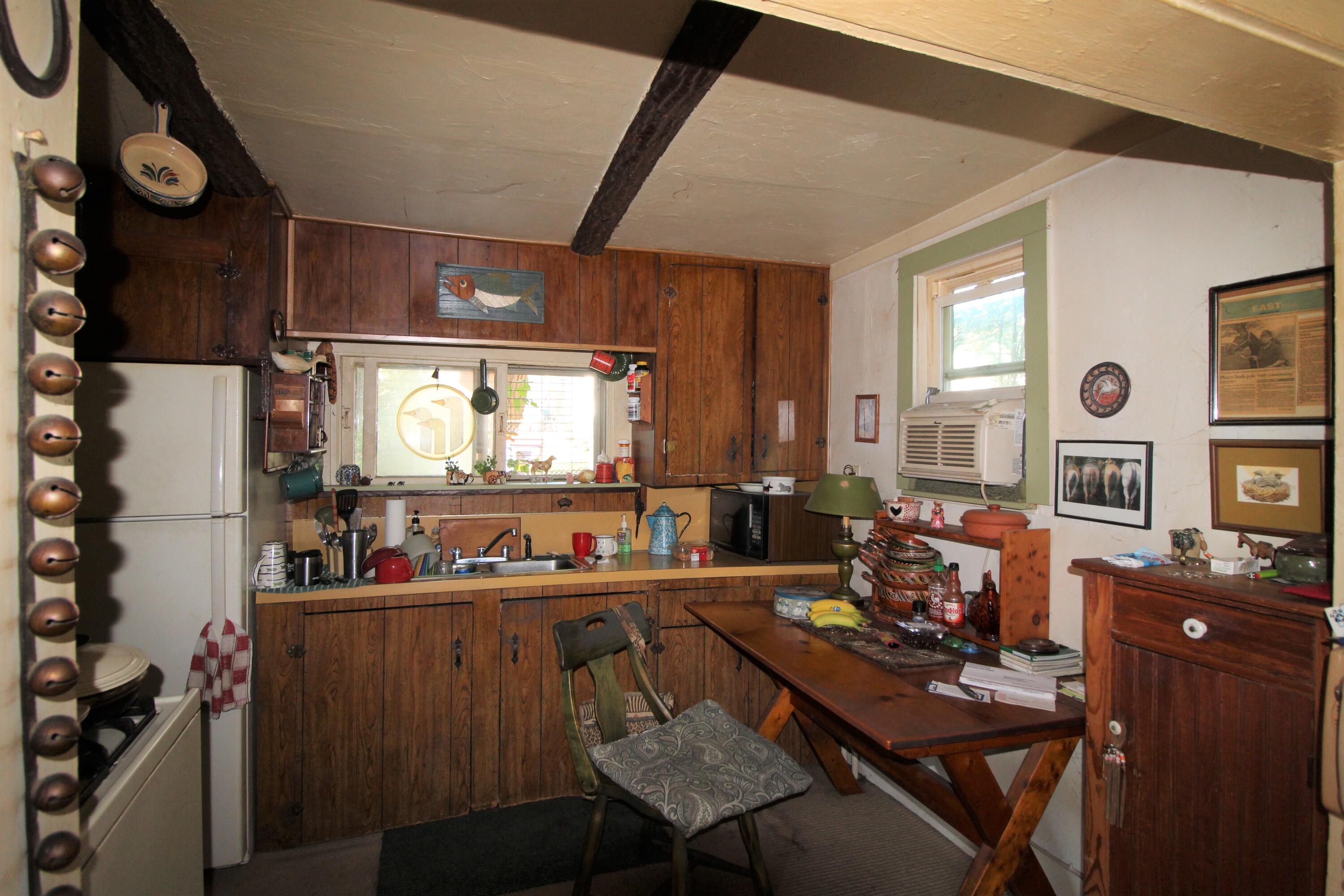 1033 Hazen Street SE