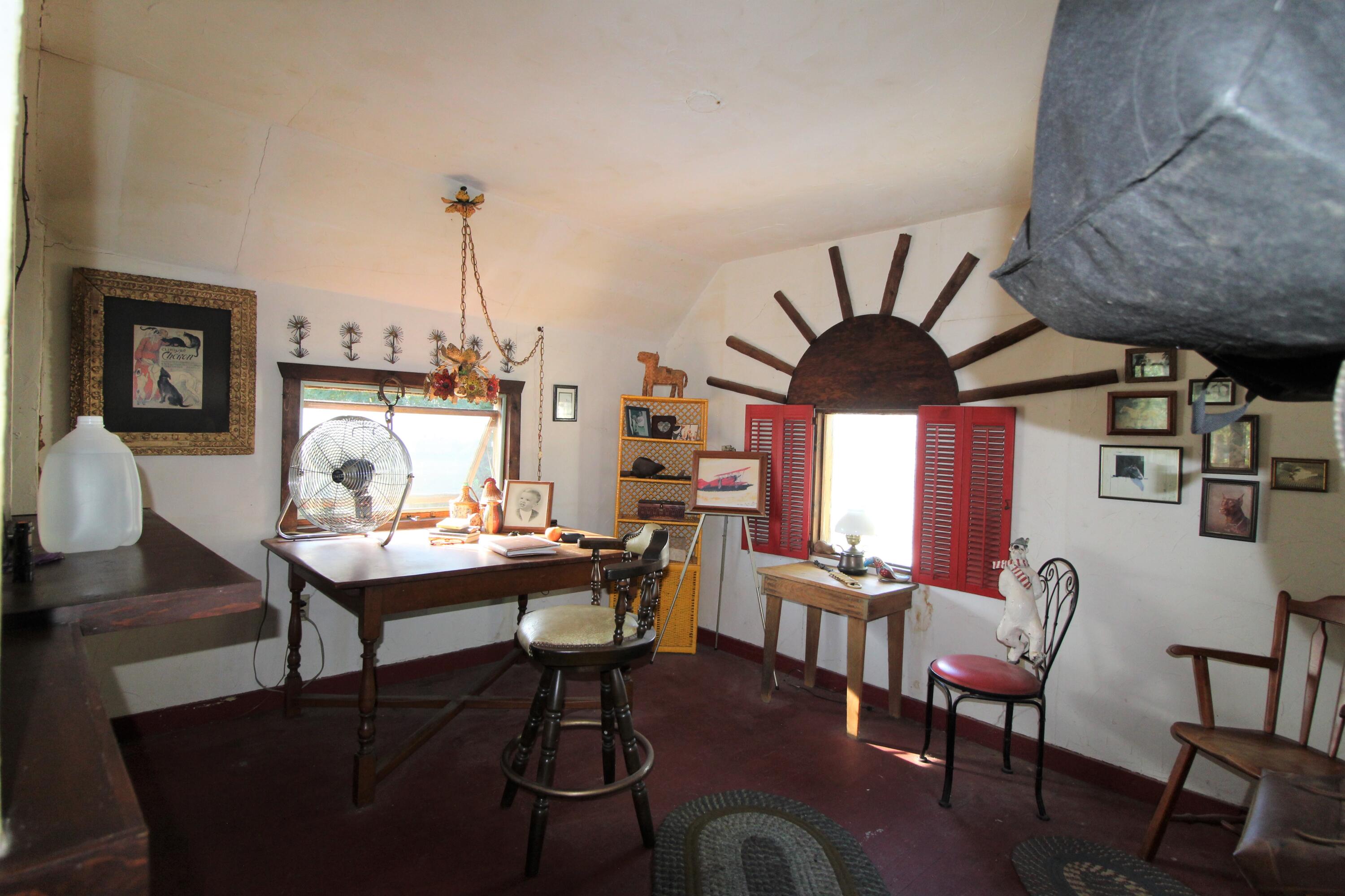 1033 Hazen Street SE