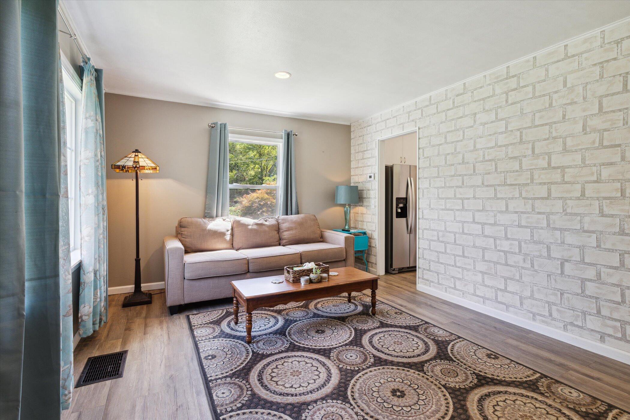 2447 Hillsdale Avenue