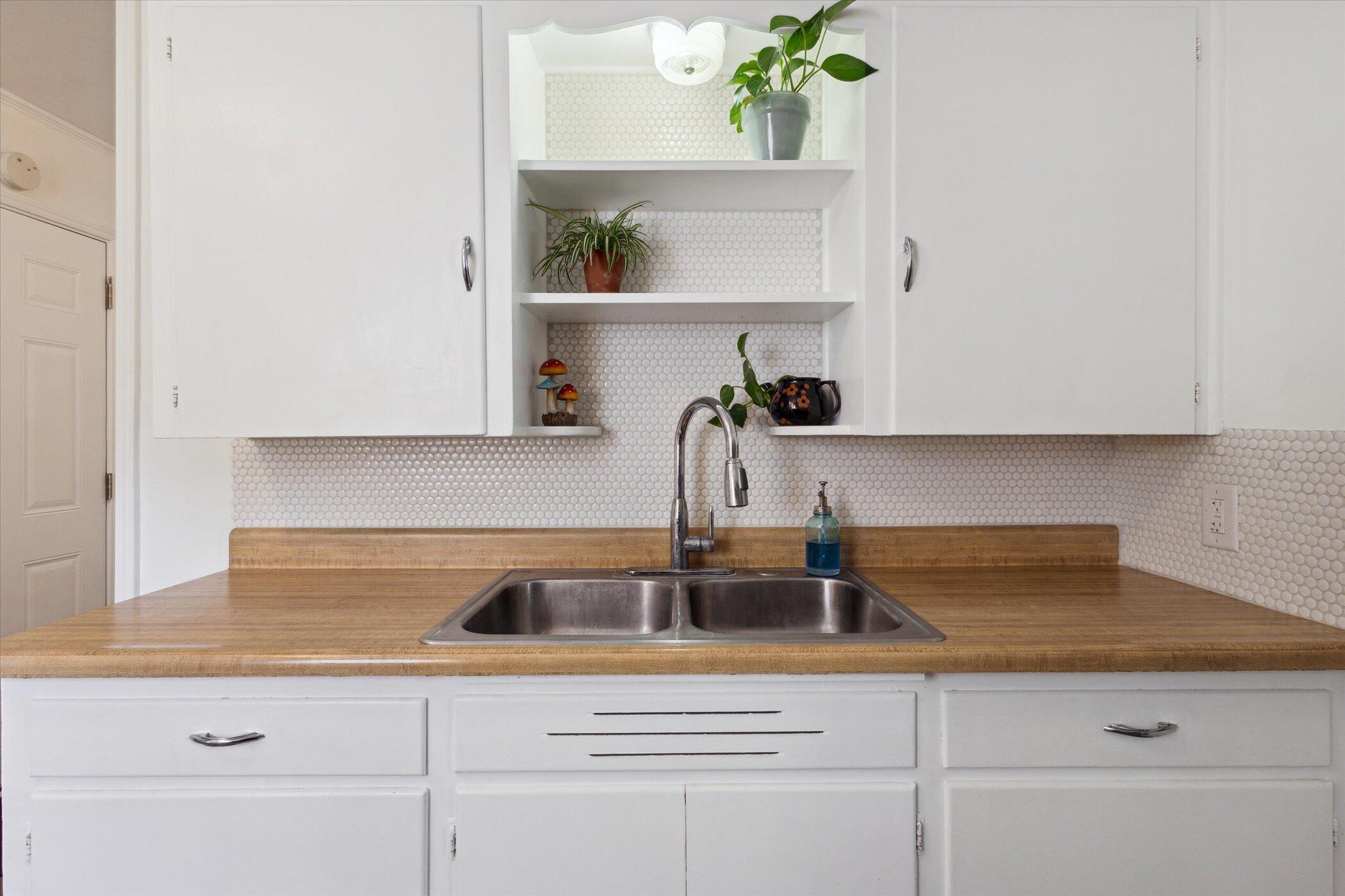 2447 Hillsdale Avenue