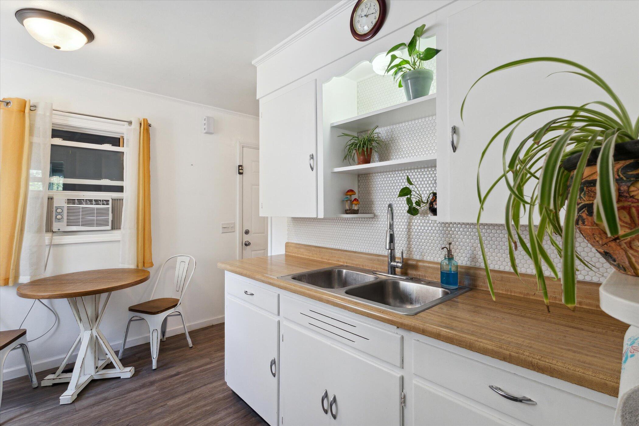 2447 Hillsdale Avenue