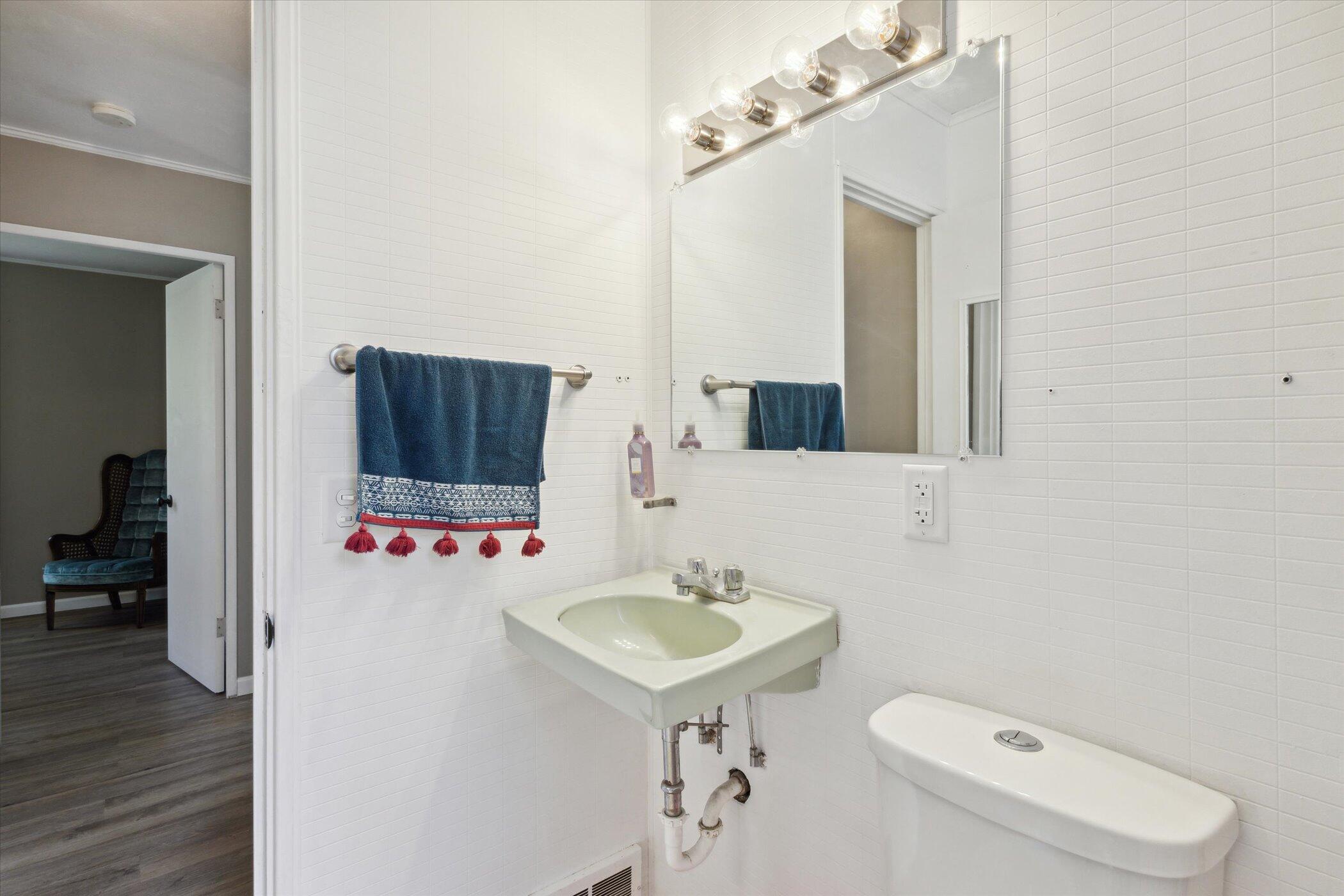 2447 Hillsdale Avenue