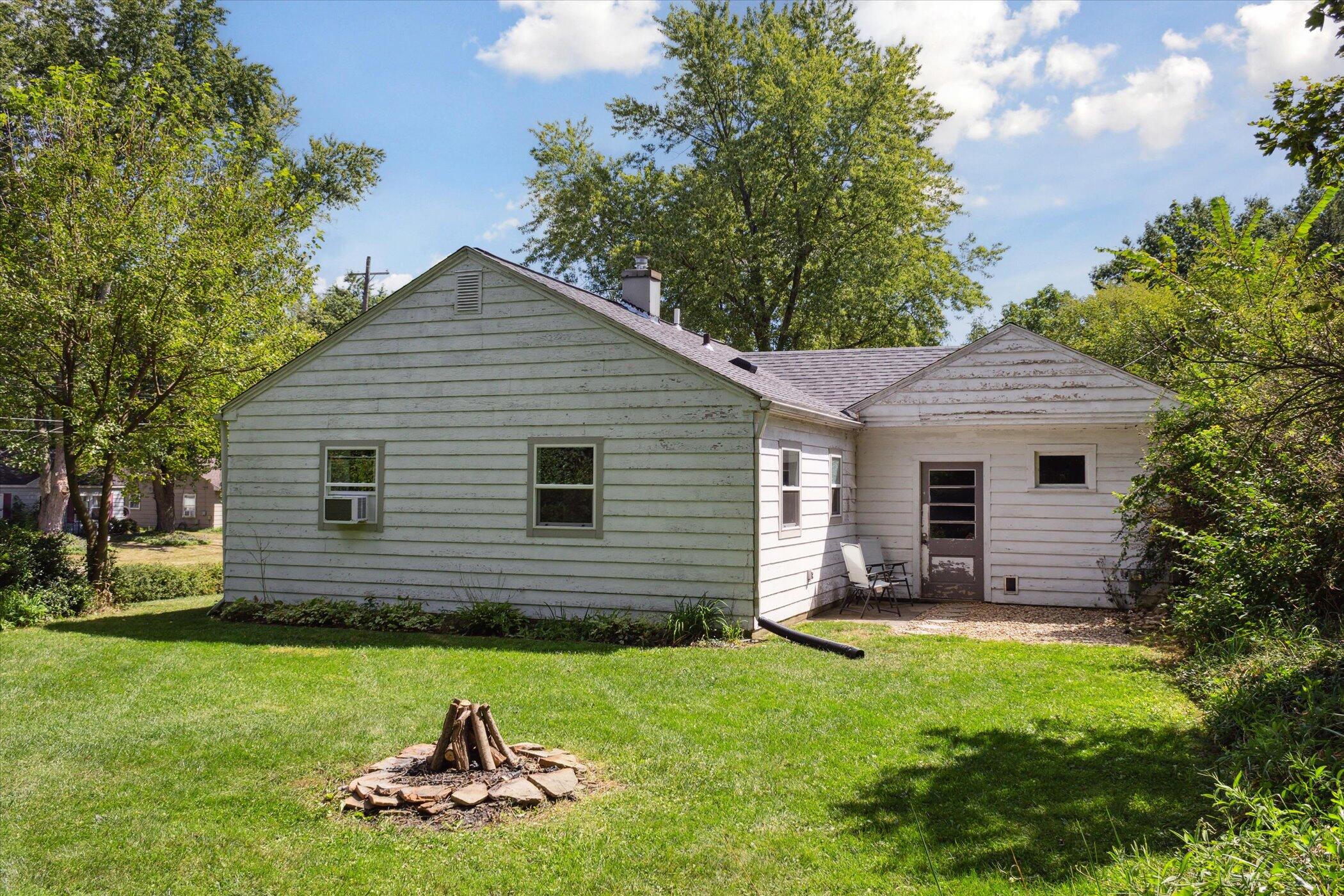 2447 Hillsdale Avenue