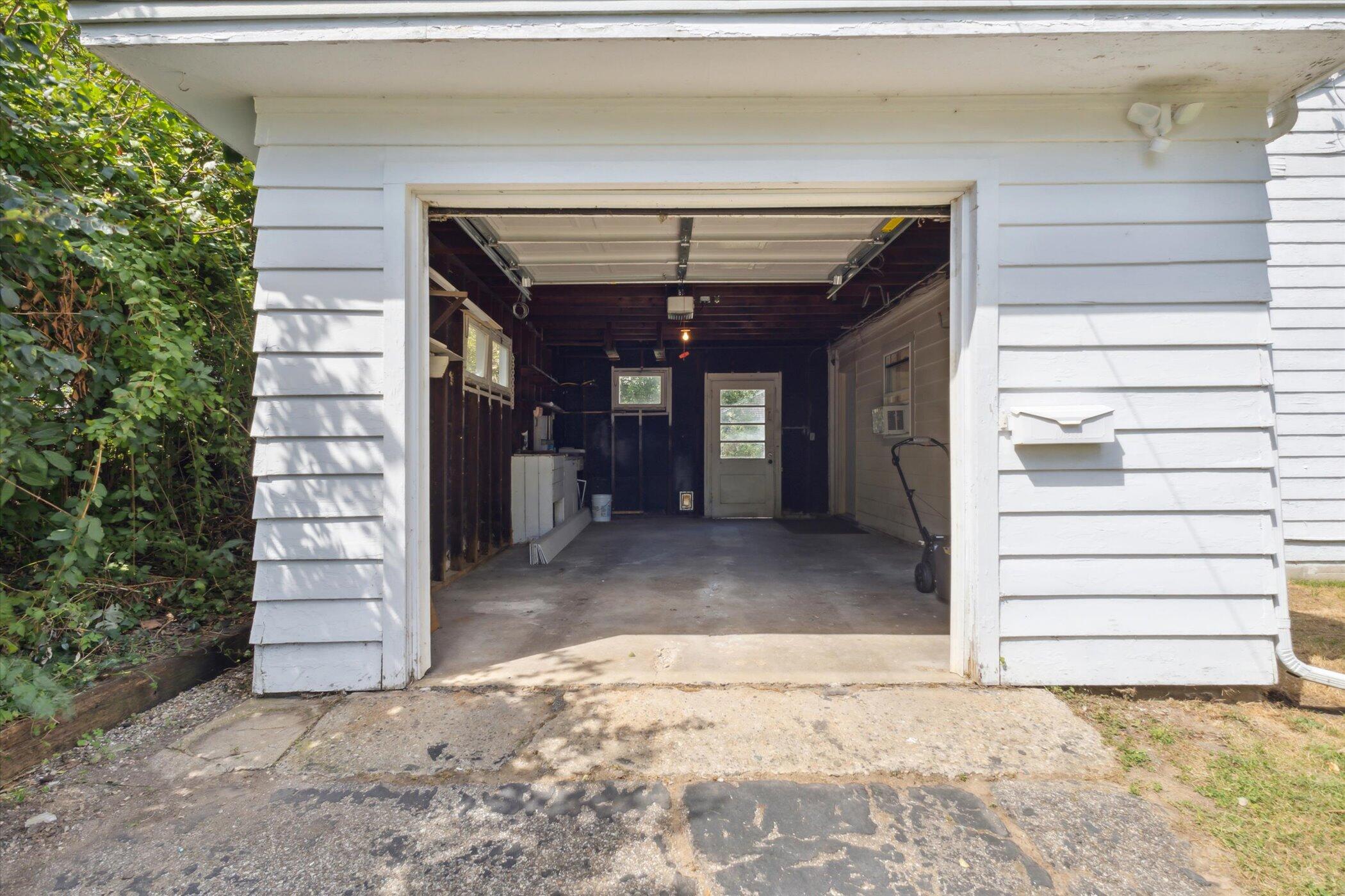 2447 Hillsdale Avenue