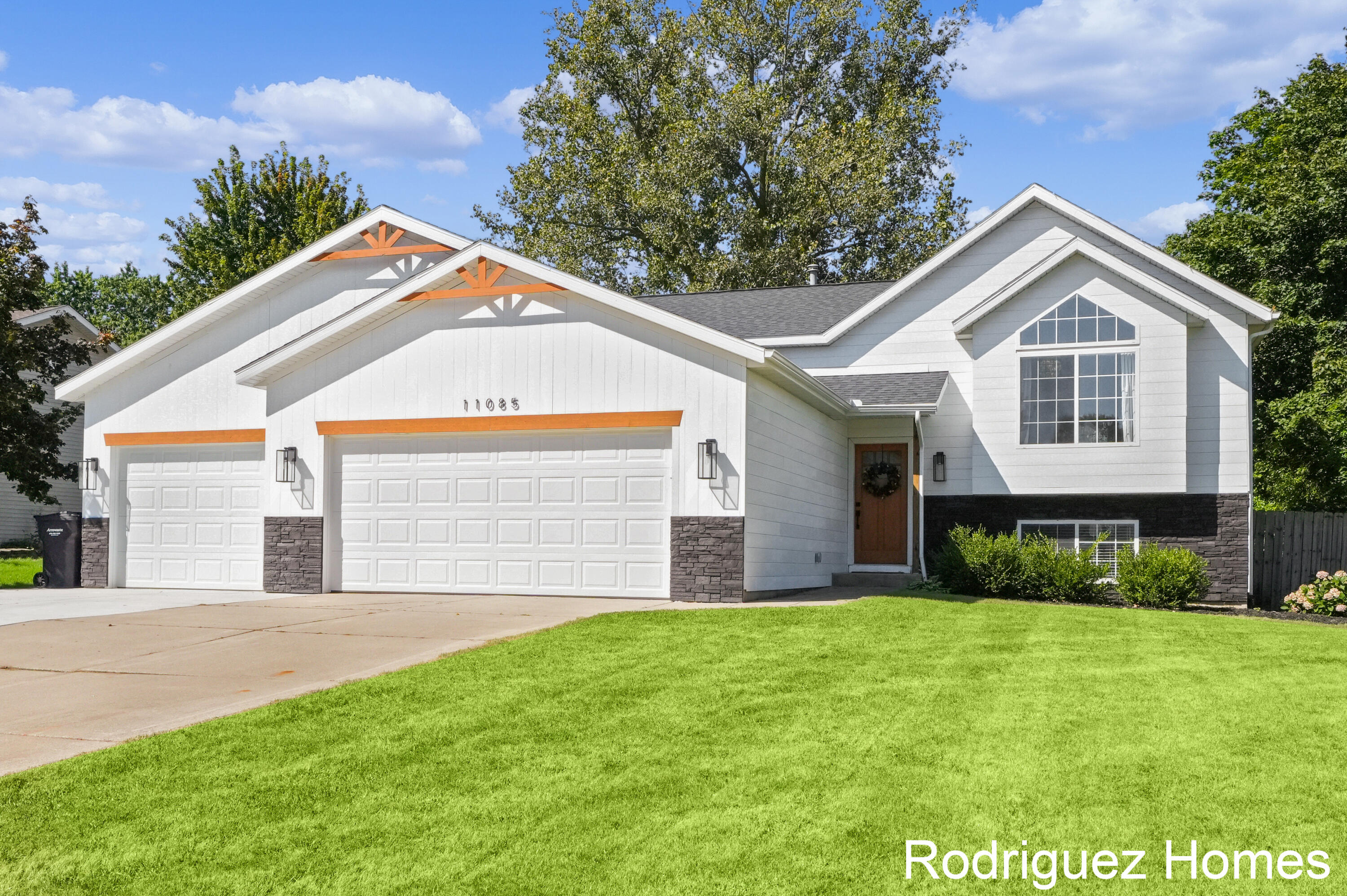 11085 Stanford Avenue