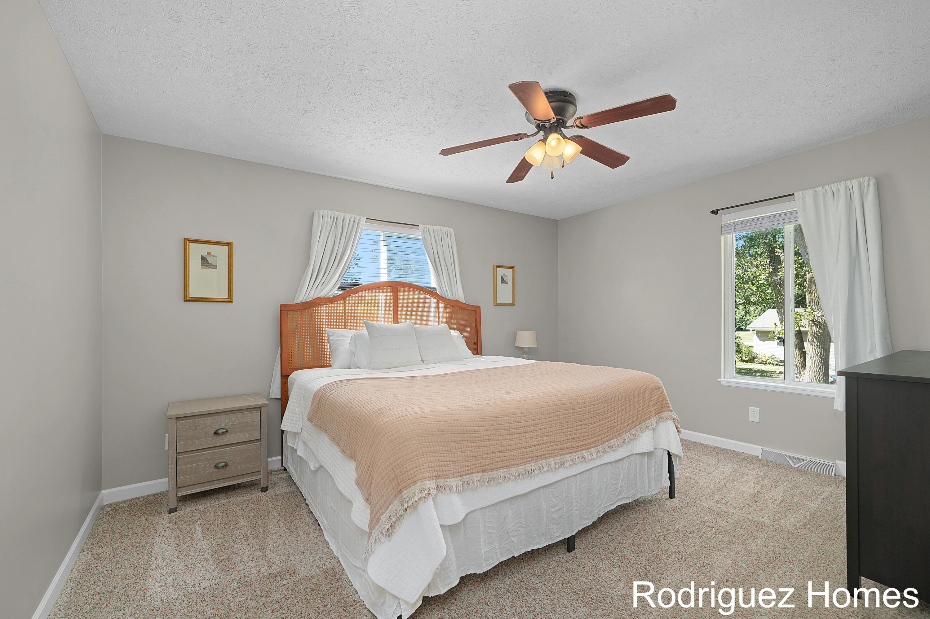 11085 Stanford Avenue