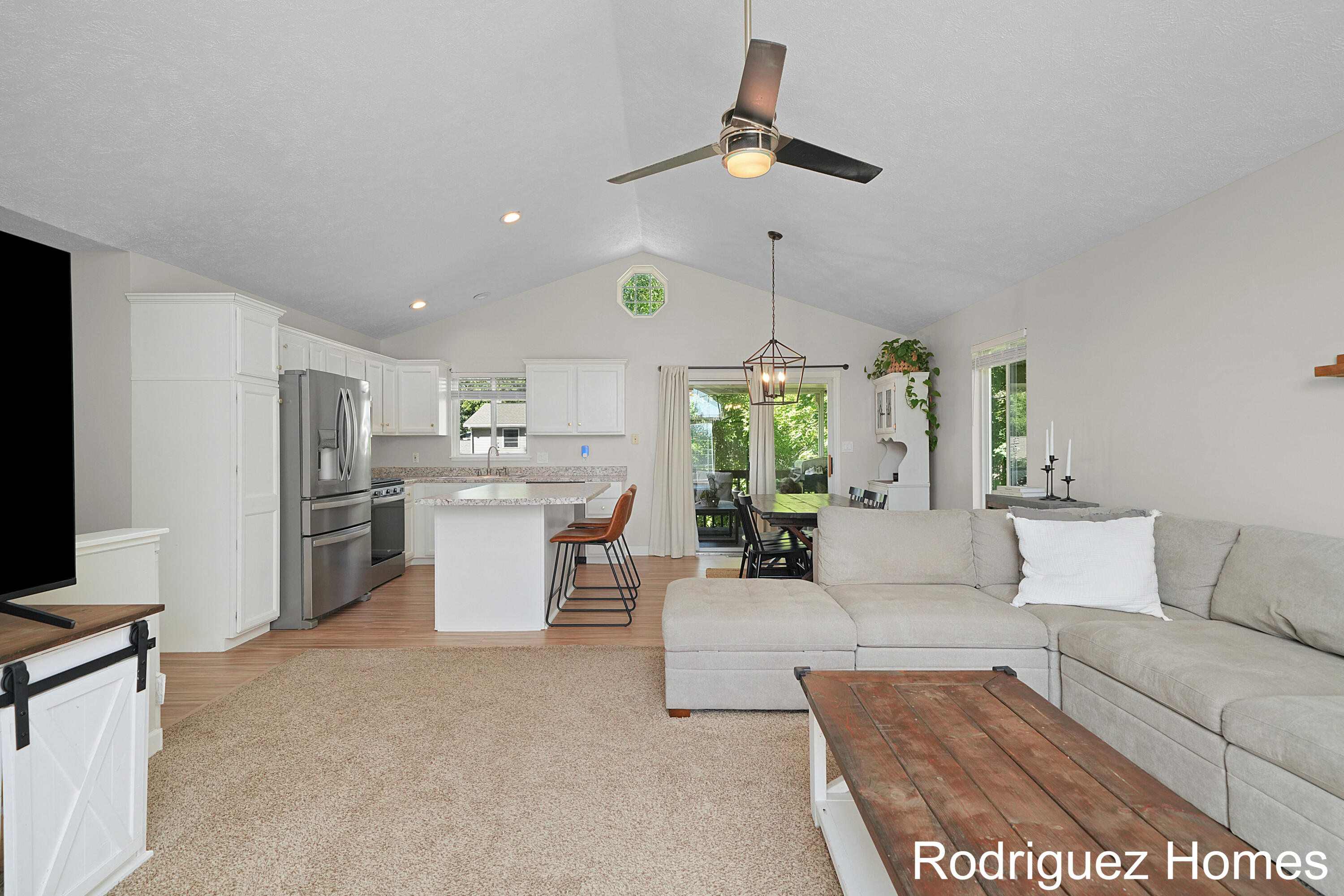 11085 Stanford Avenue