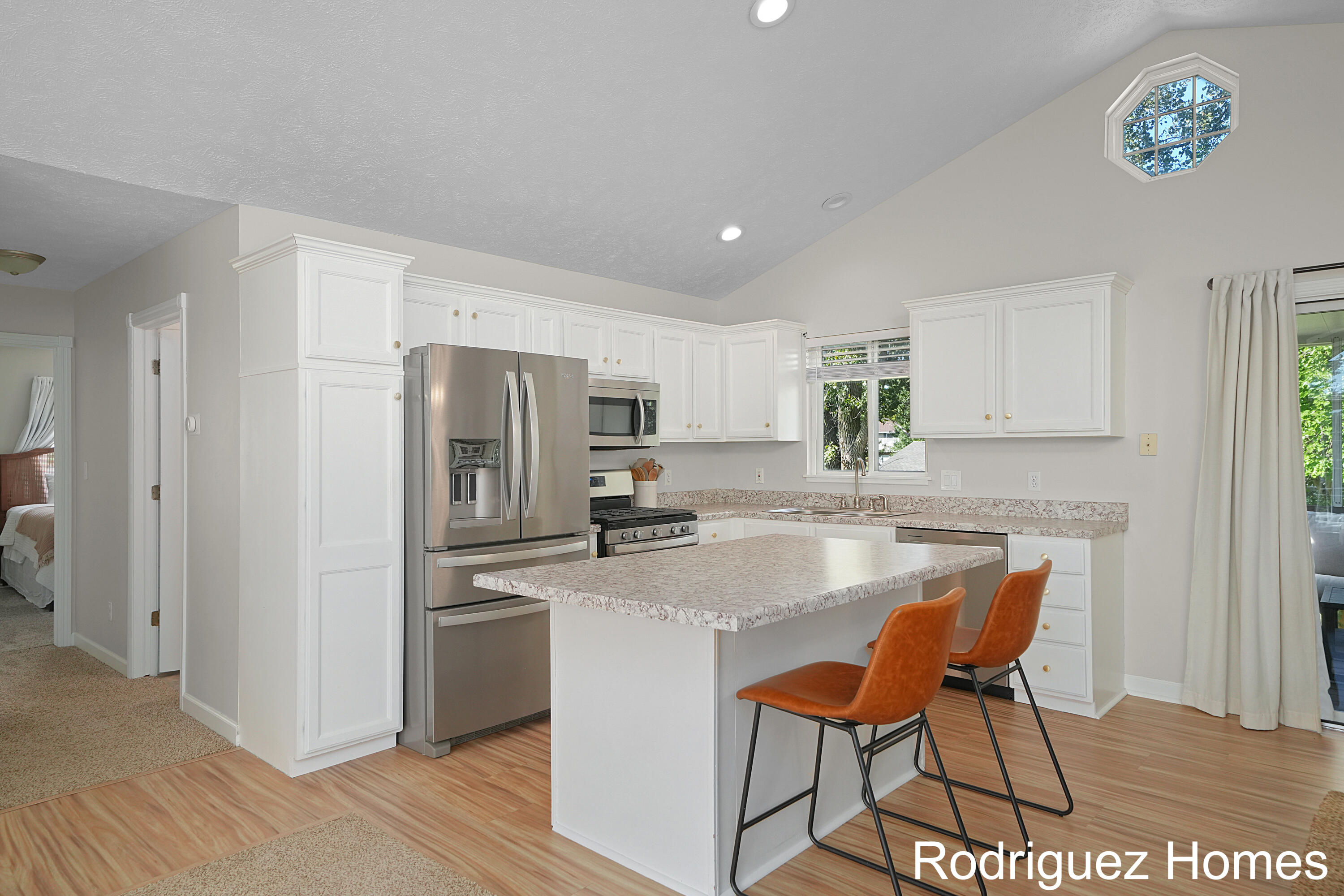 11085 Stanford Avenue