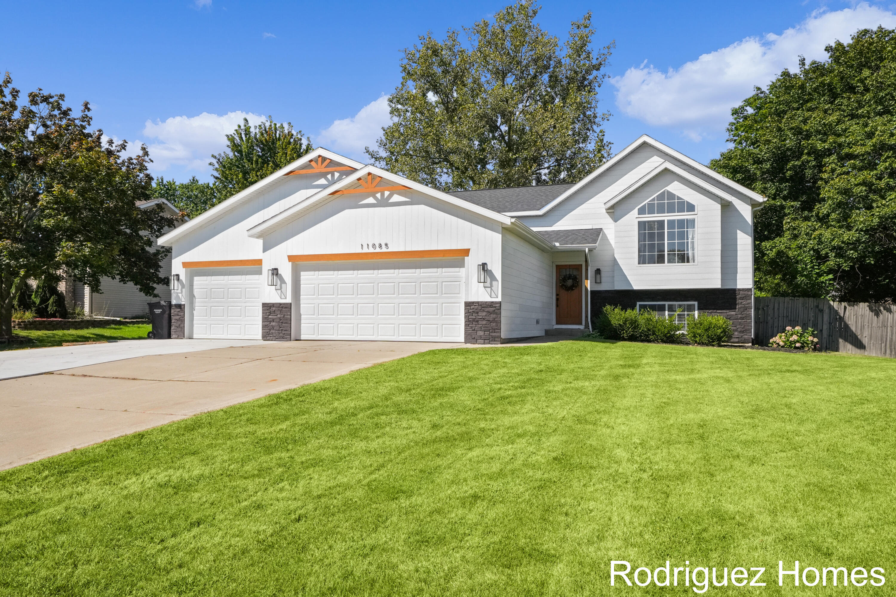 11085 Stanford Avenue