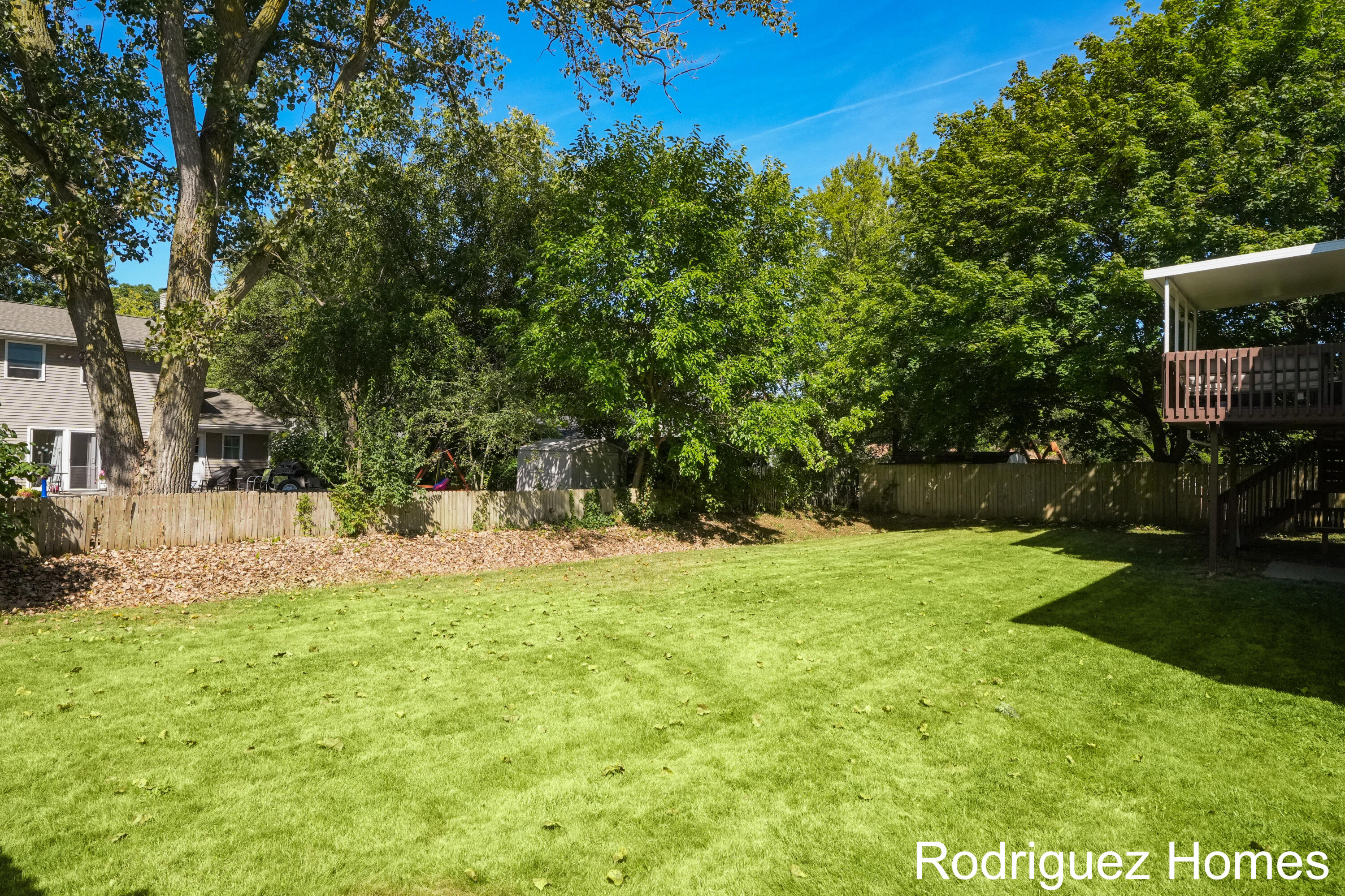 11085 Stanford Avenue