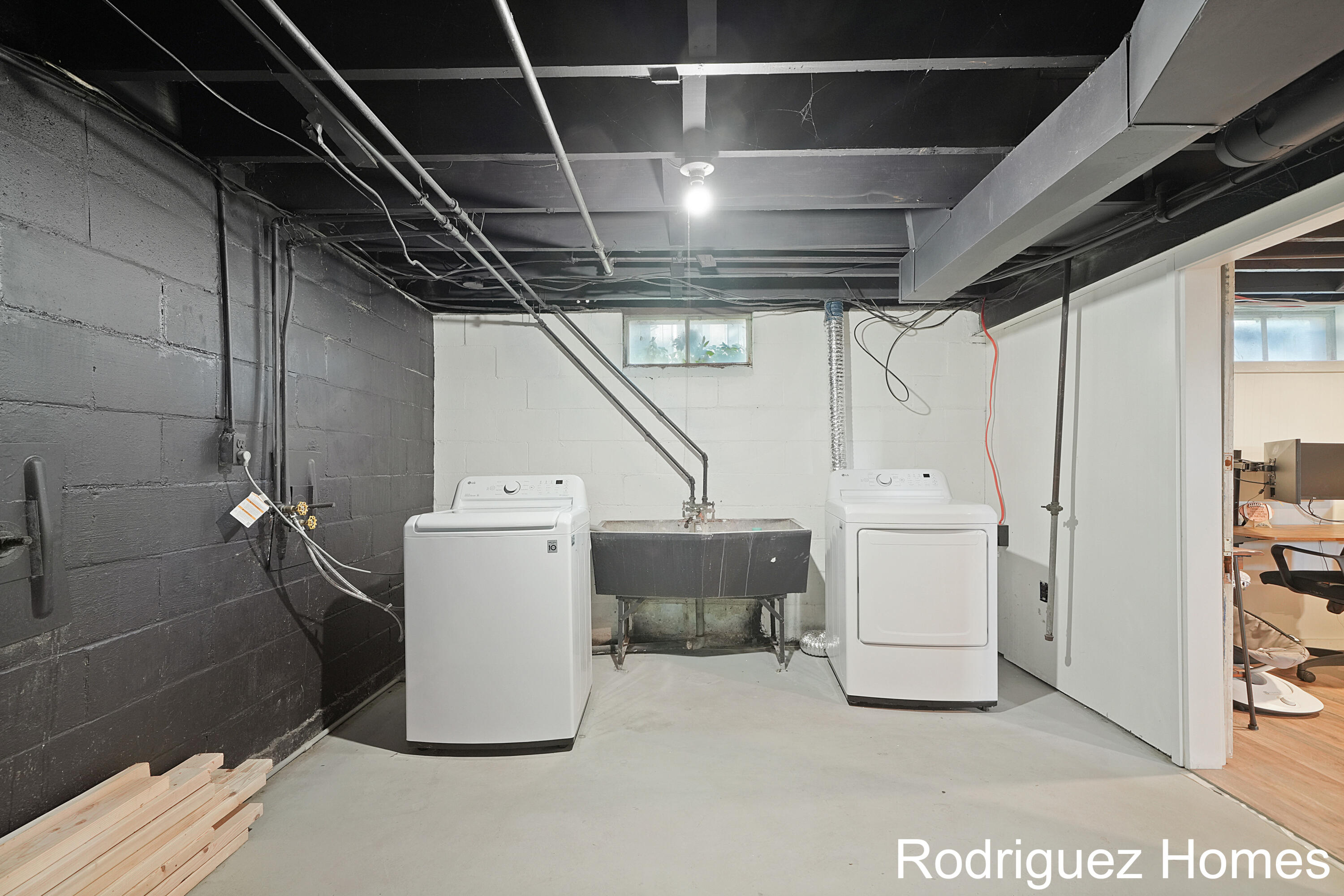 2937 Highgate Avenue SW