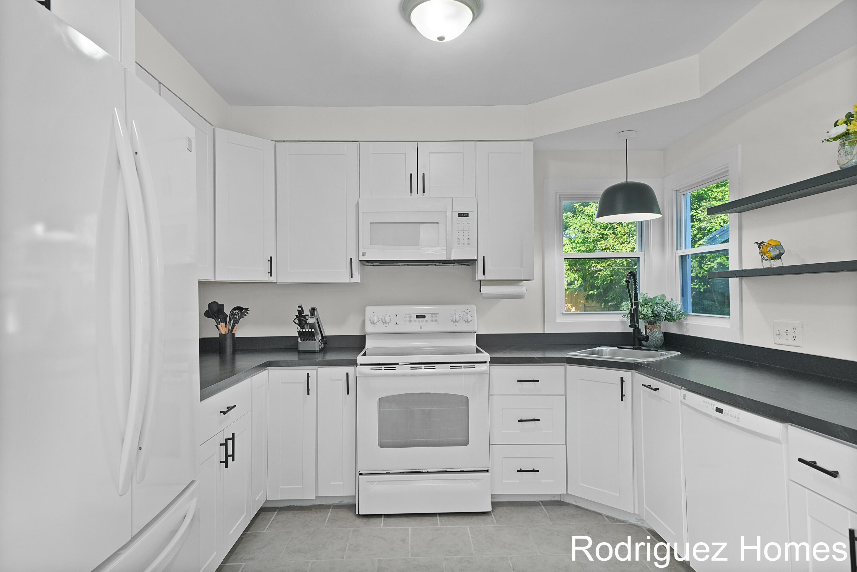 2937 Highgate Avenue SW