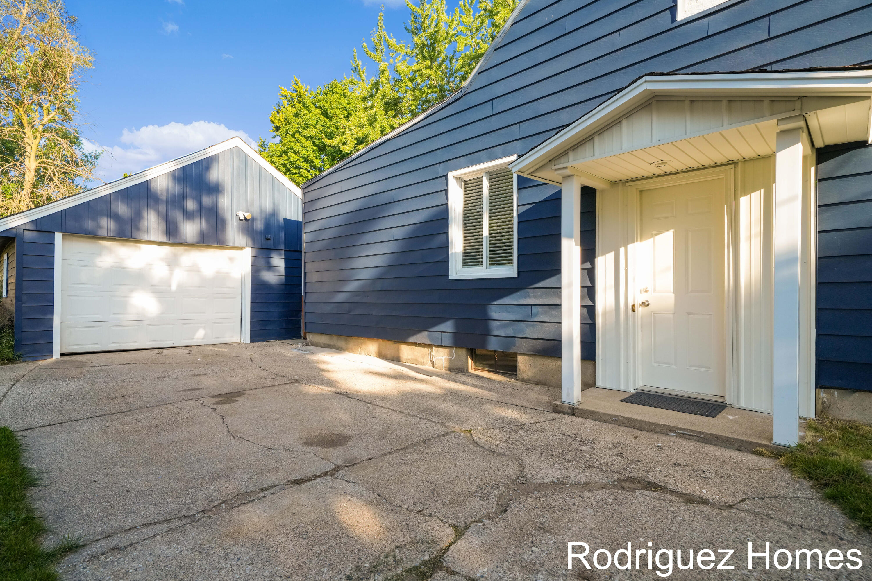 2937 Highgate Avenue SW