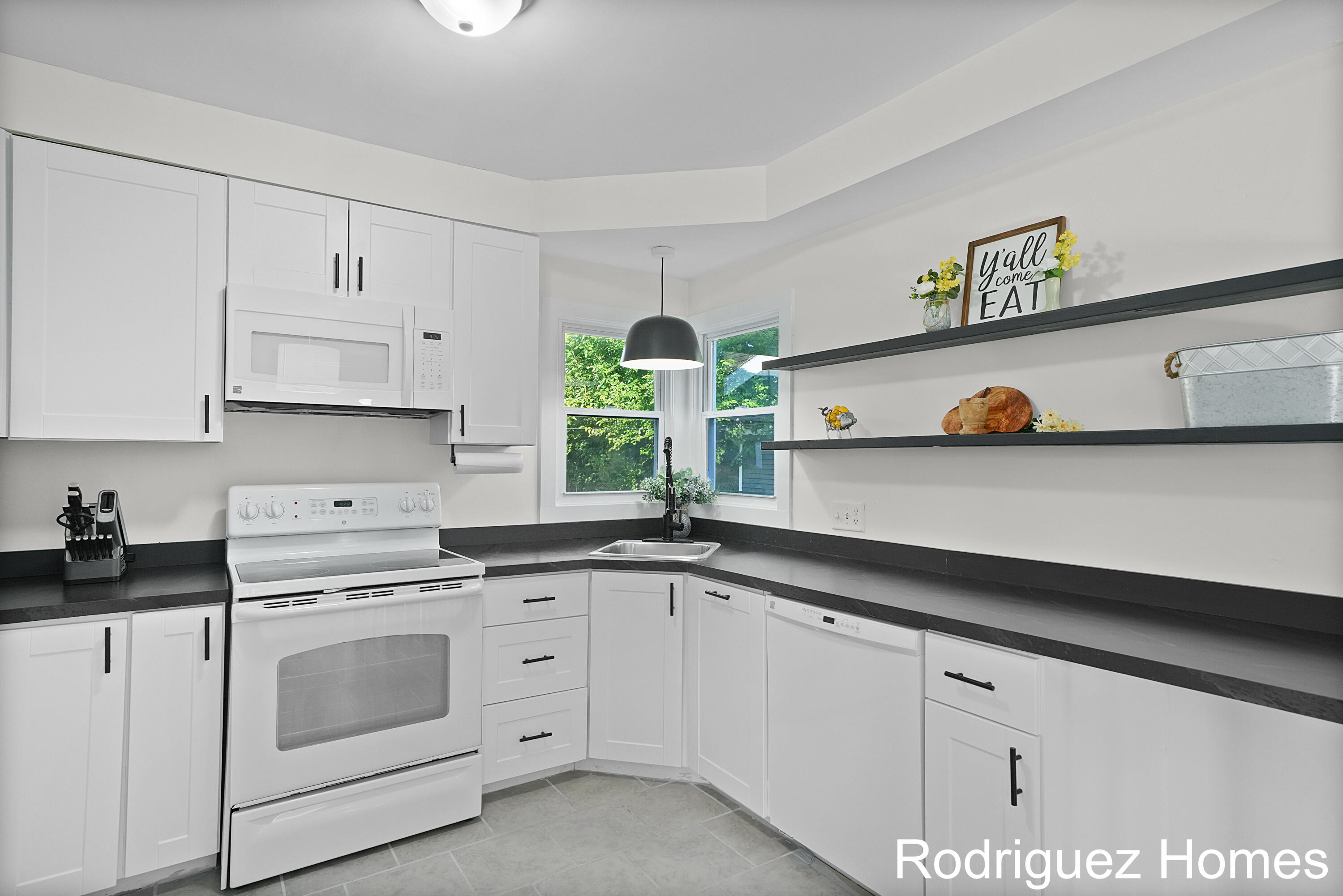 2937 Highgate Avenue SW