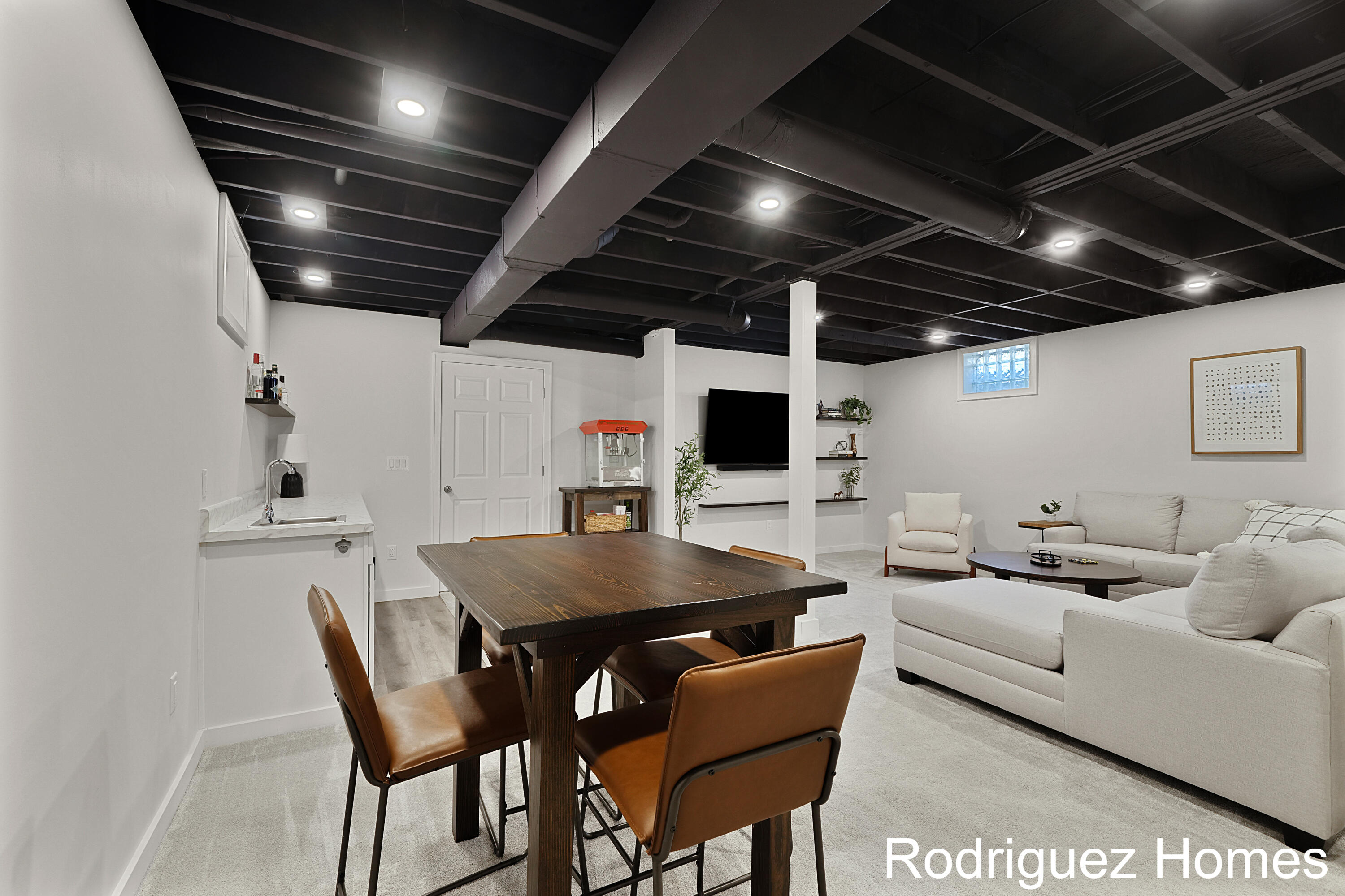 1855 Herrick Avenue NE