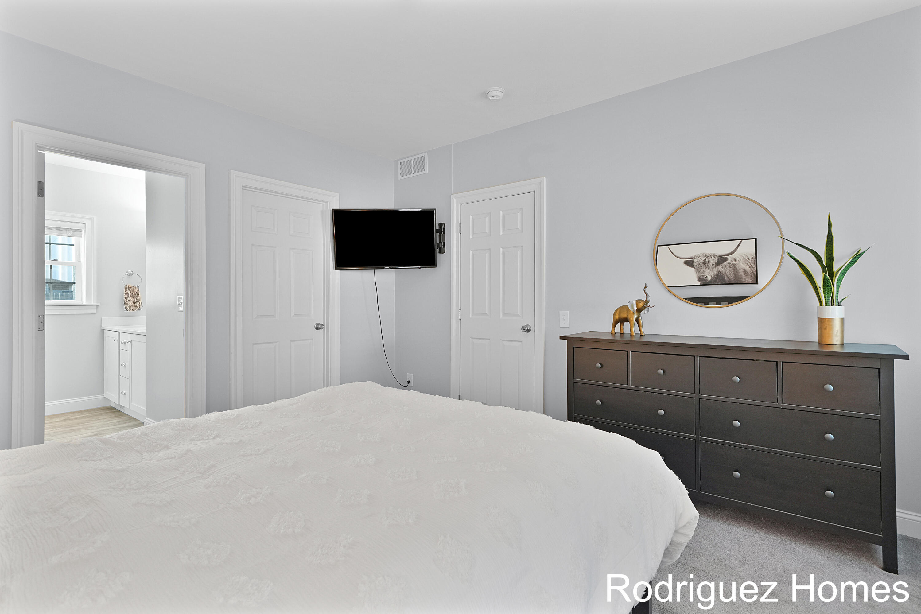 1855 Herrick Avenue NE