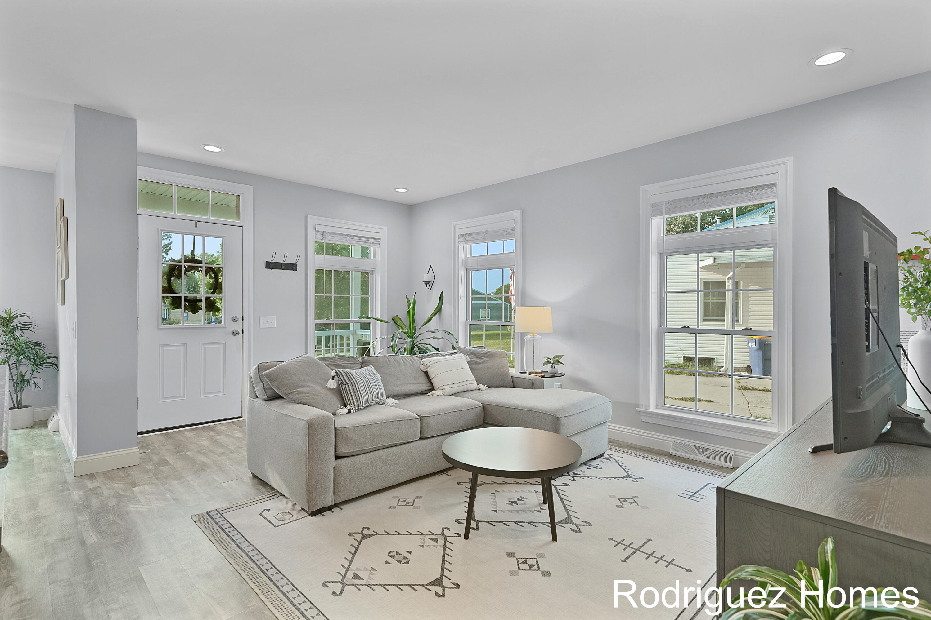 1855 Herrick Avenue NE