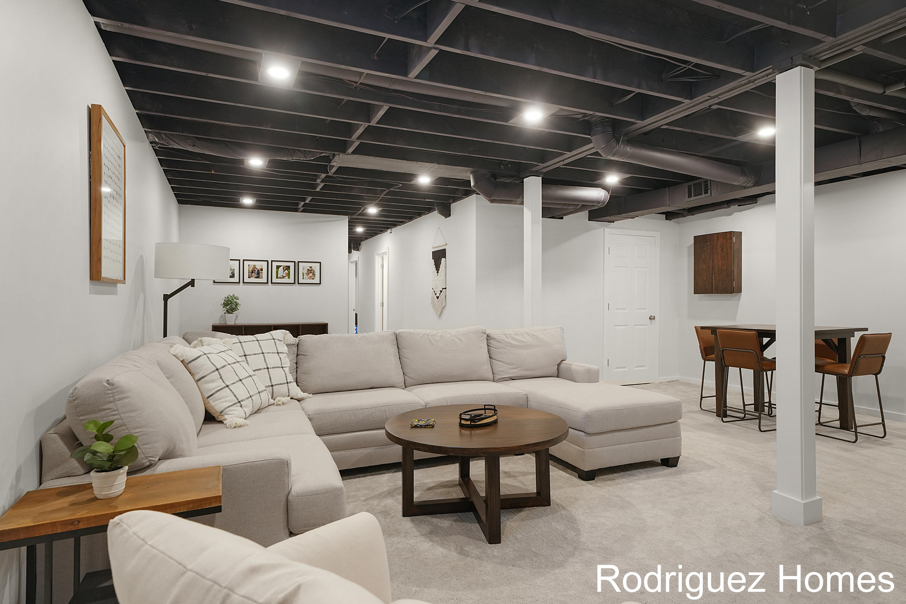 1855 Herrick Avenue NE