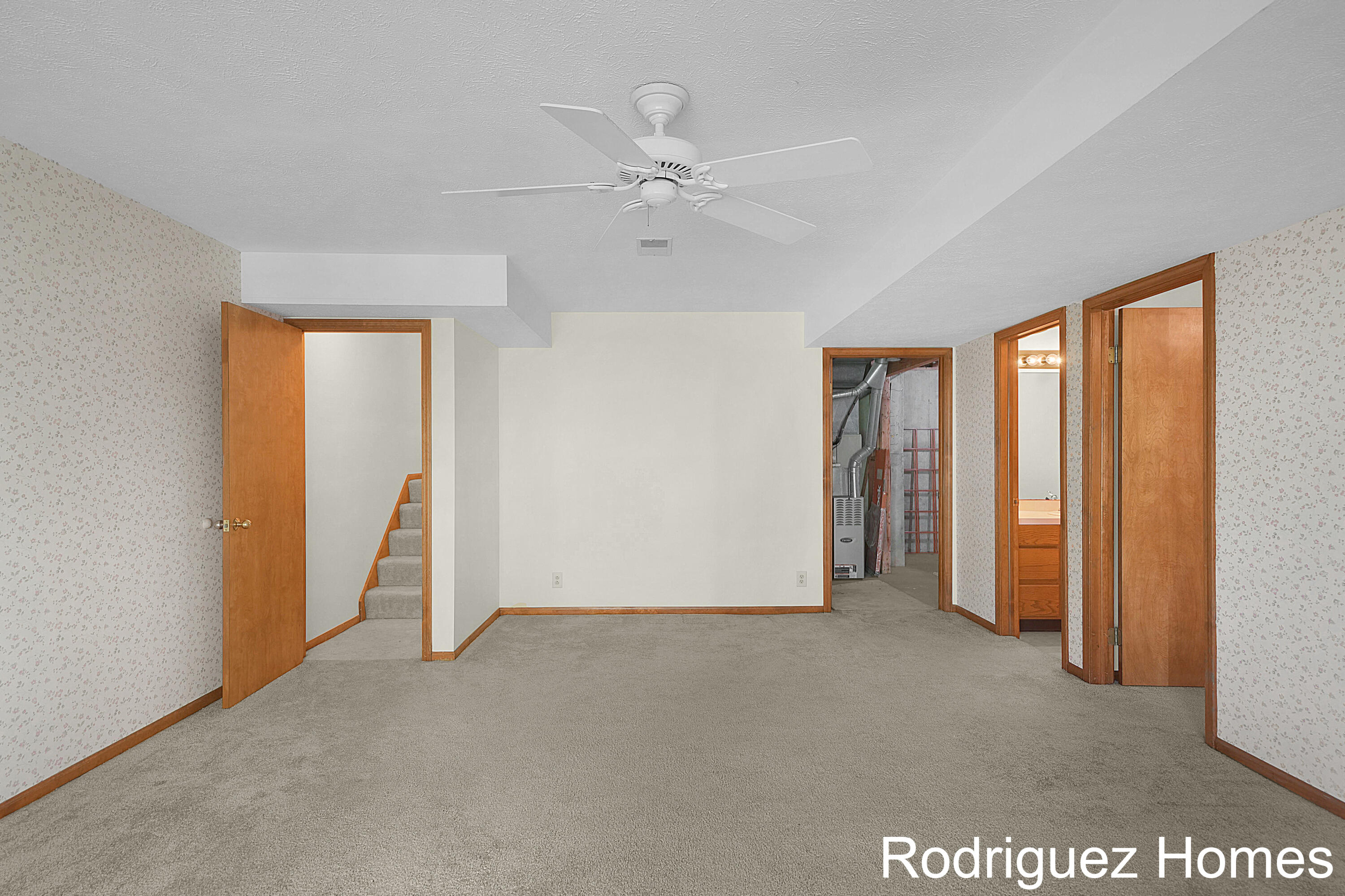 50 Skyline Circle NW