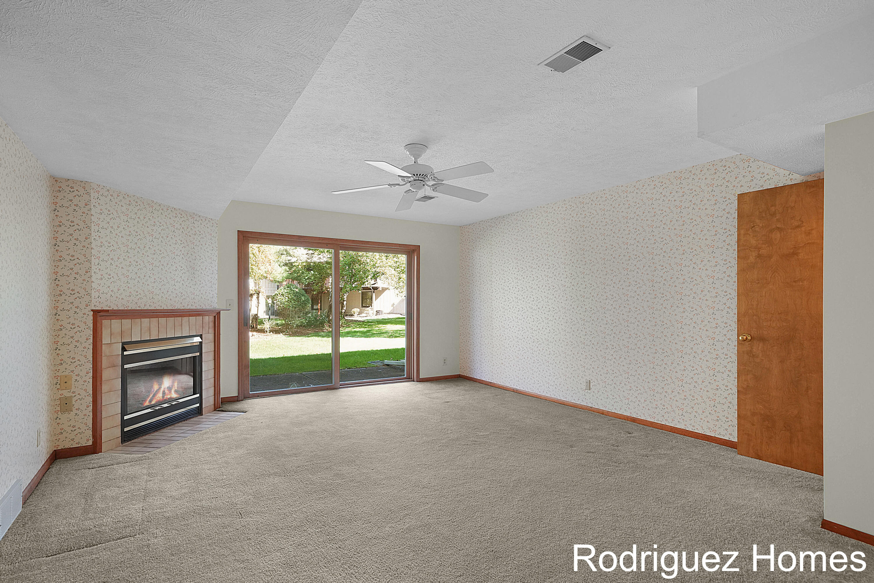 50 Skyline Circle NW