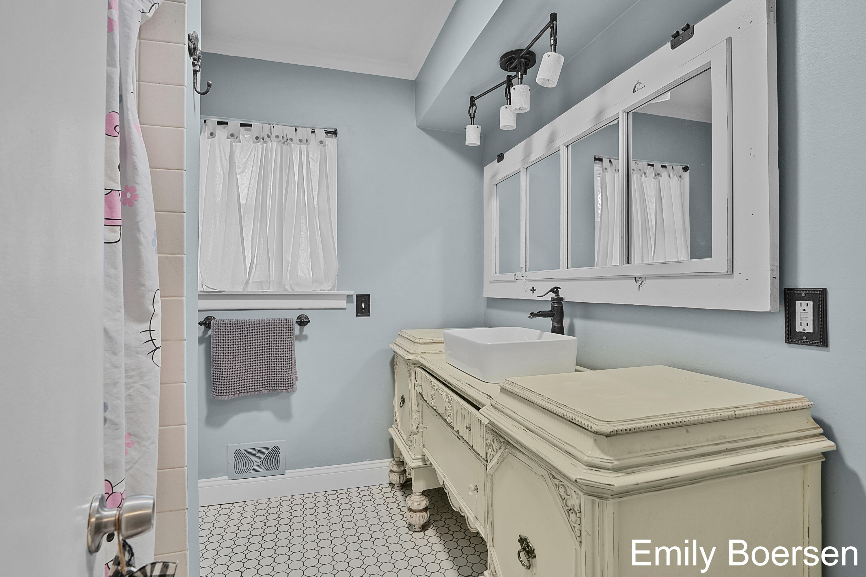 335 Edison Park Avenue NW